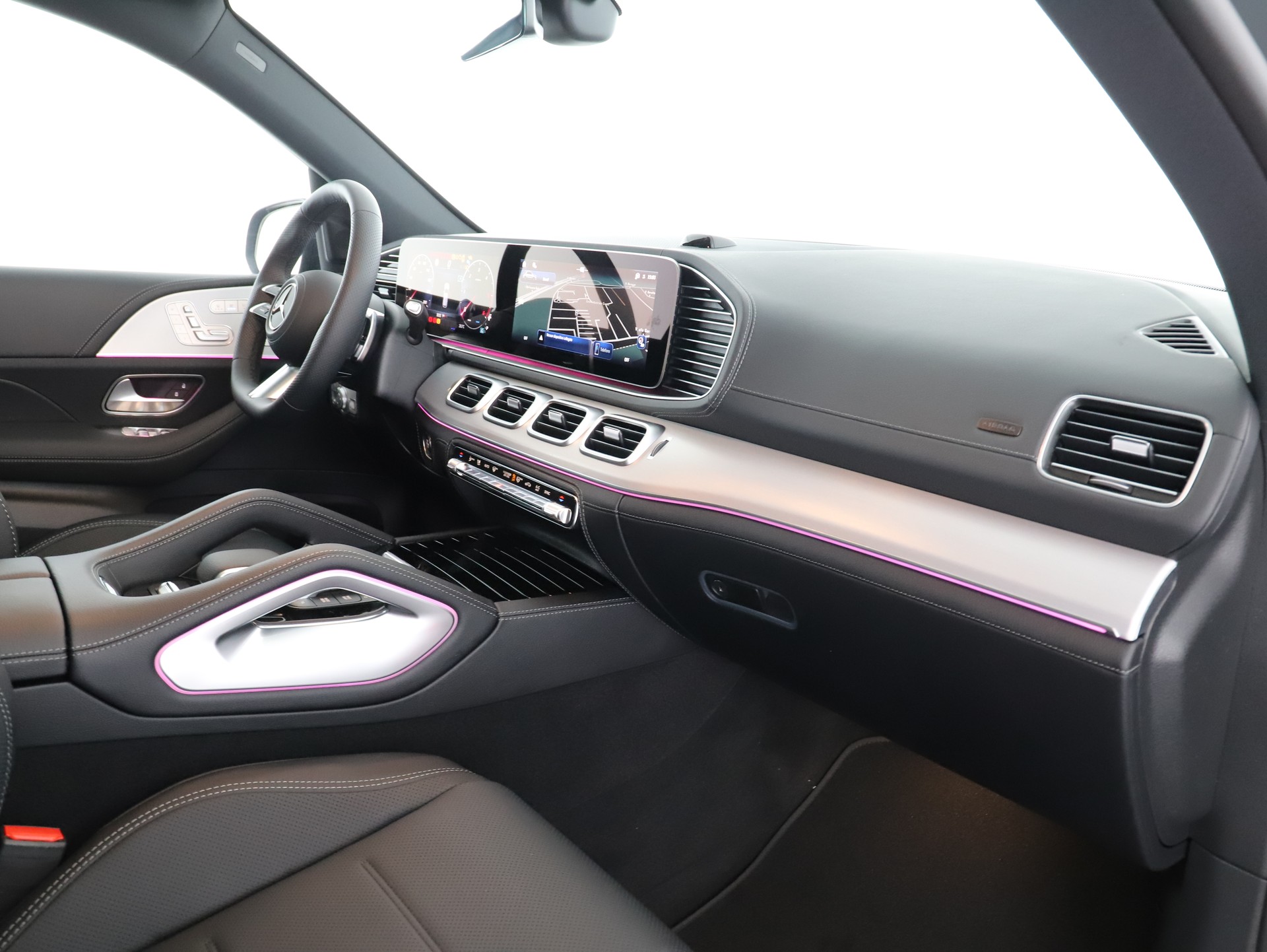 MERCEDES-BENZ GLE 300 d 4Matic-image-9