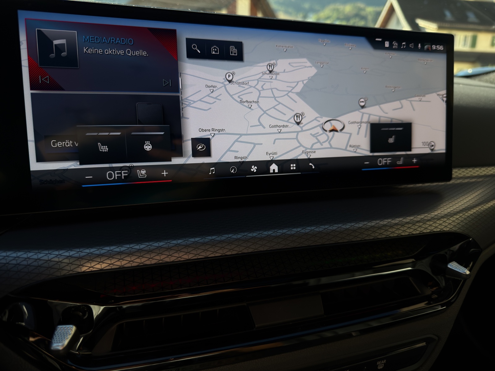 BMW M340i xDrive Touring-image-19