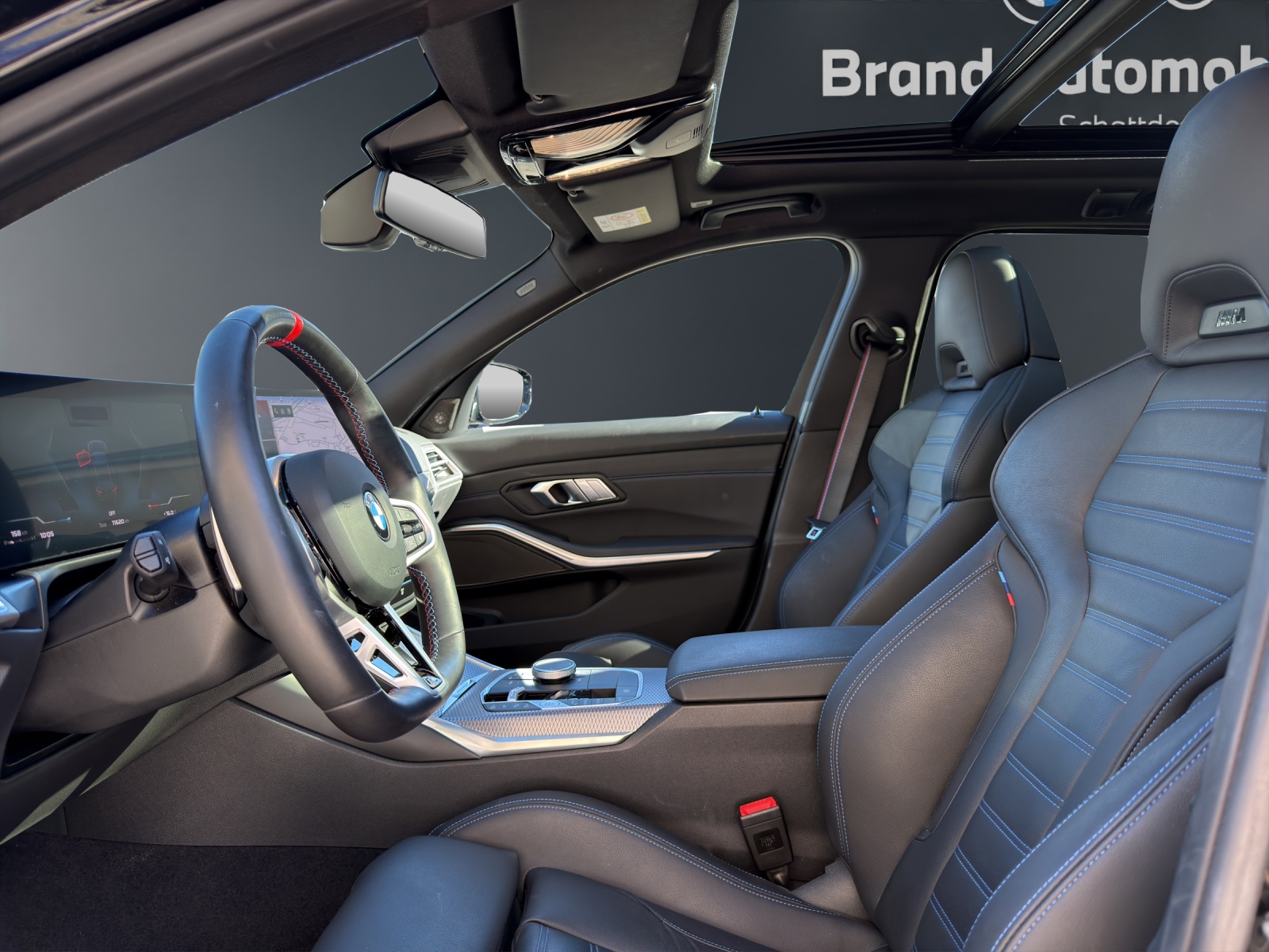 BMW M340i xDrive Touring-image-9