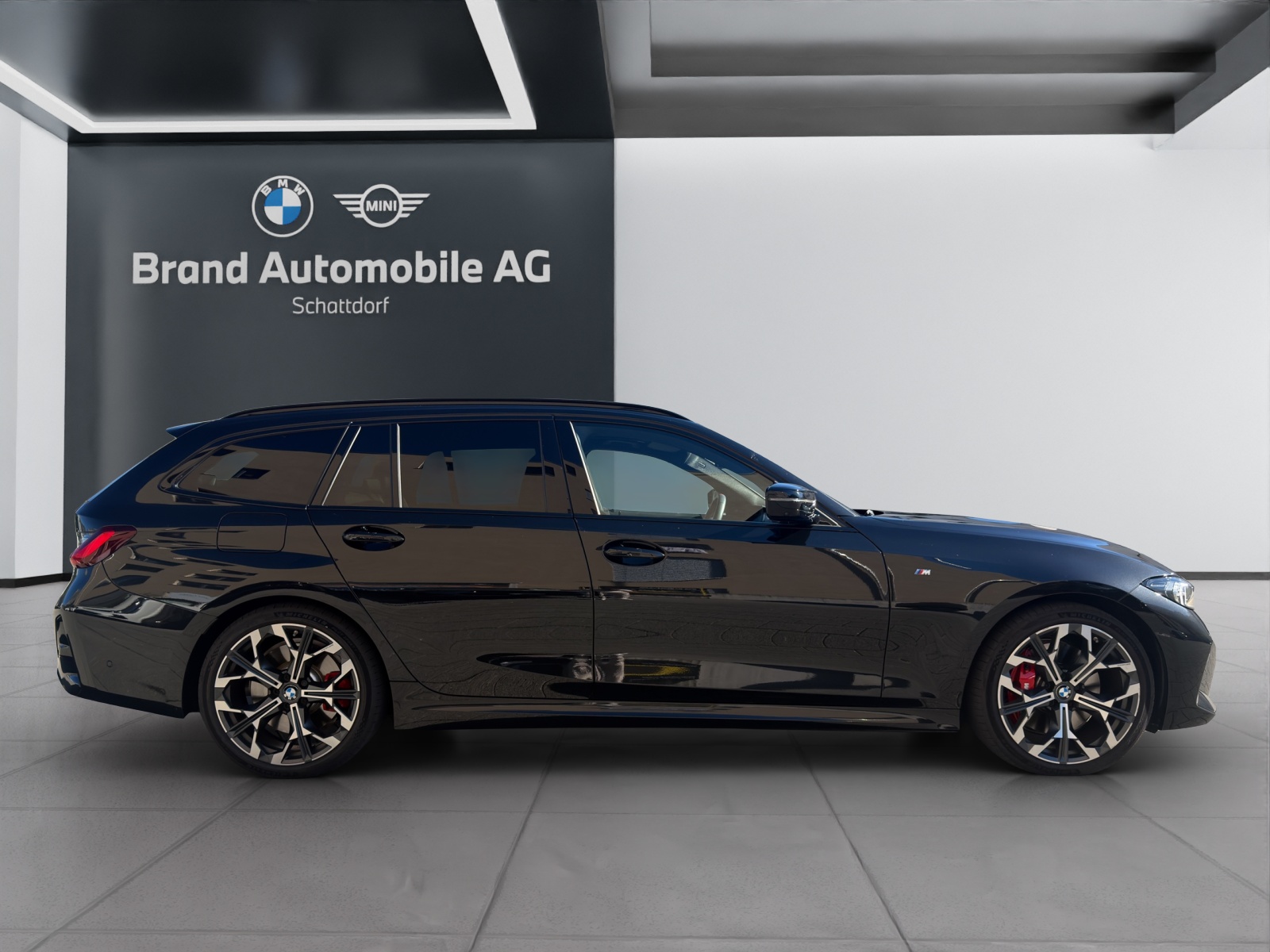 BMW M340i xDrive Touring-image-4