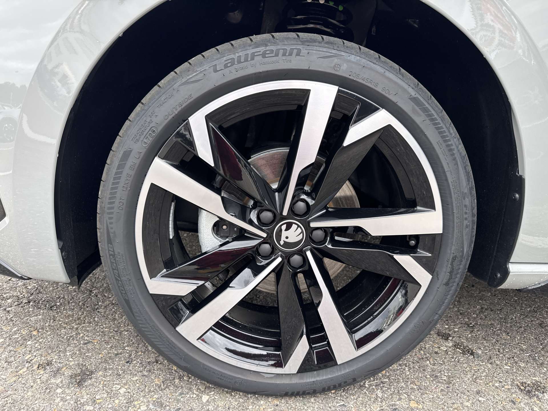 SKODA Scala 1.5 TSi Monte Carlo DSG-Automat-image-8