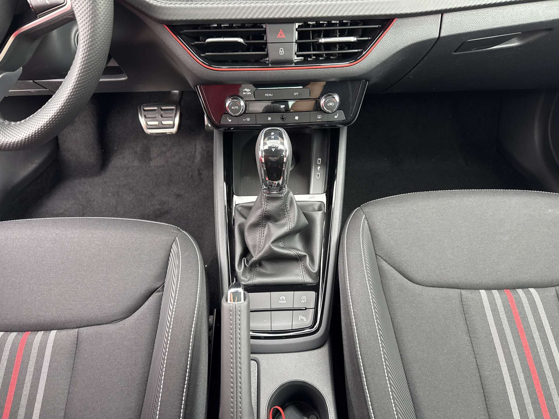SKODA Scala 1.5 TSi Monte Carlo DSG-Automat-image-11