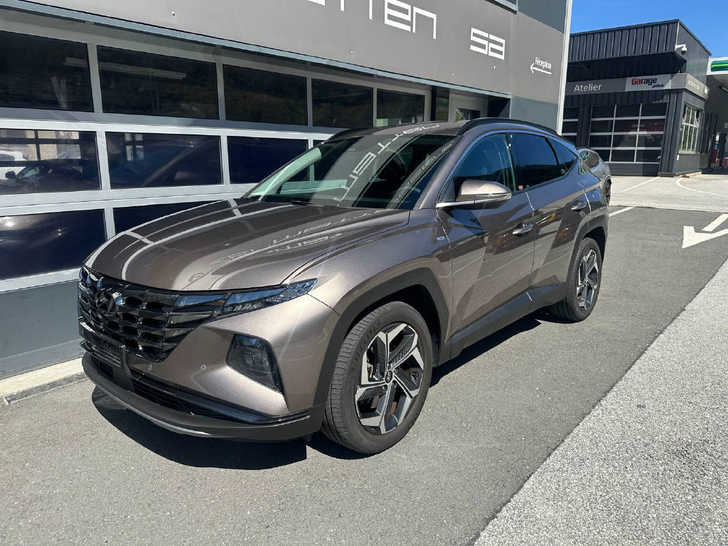 HYUNDAI Tucson 1.6 T-GDi Amplia 4WD (CH)-showroom-element-1