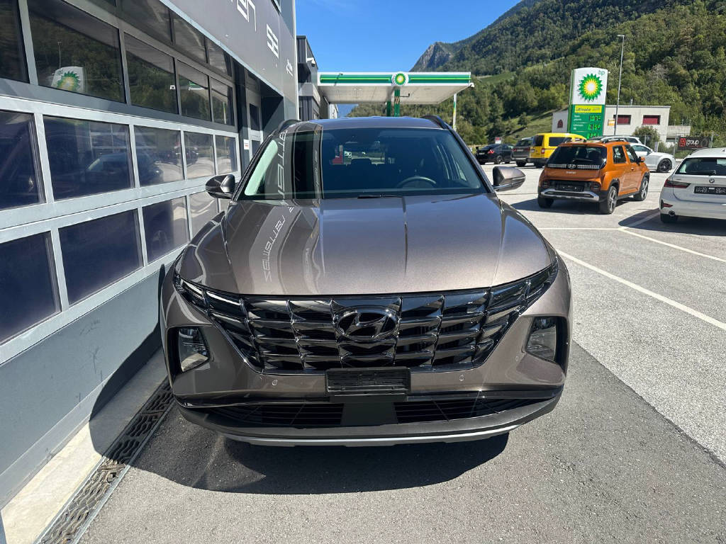 HYUNDAI Tucson 1.6 T-GDi Amplia 4WD (CH)-showroom-element-2