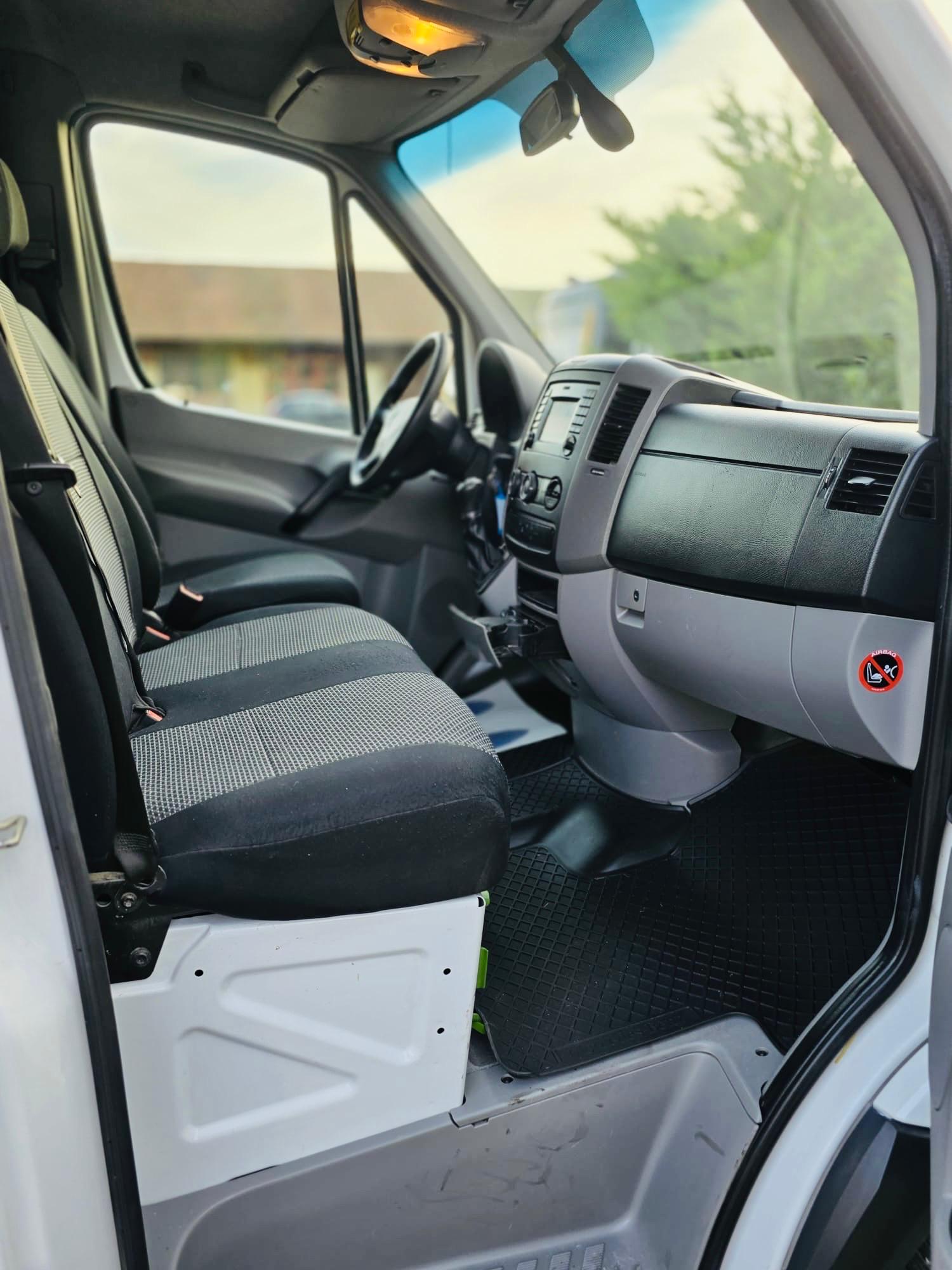 MERCEDES-BENZ Sprinter 316 CDI Standard 7G-Tronic-image-8