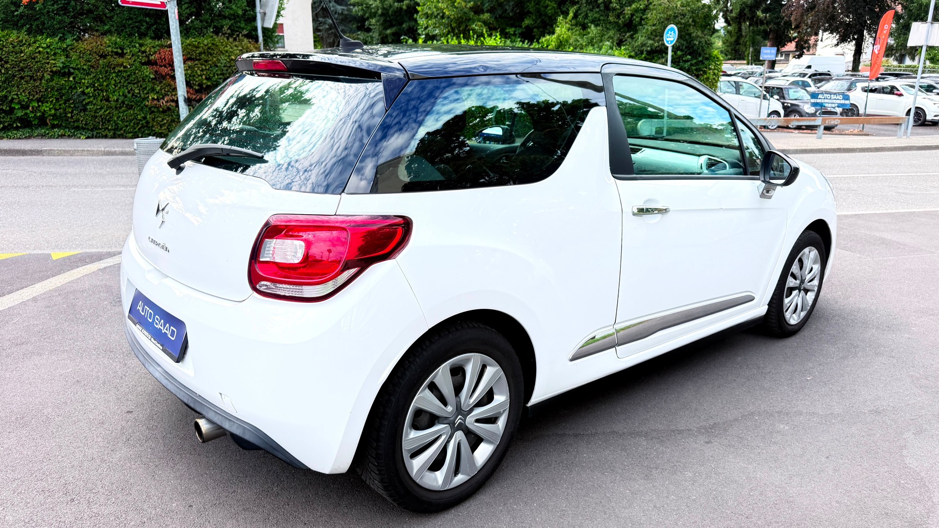 DS AUTOMOBILES DS3 1.2 VTi Chic-image-4