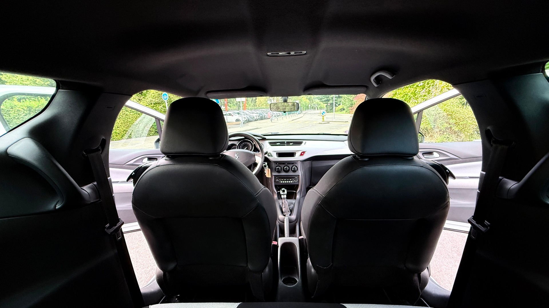 DS AUTOMOBILES DS3 1.2 VTi Chic-image-6
