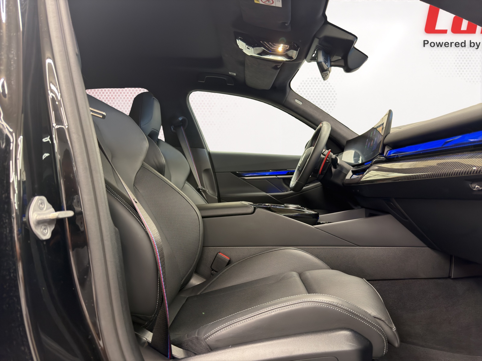 BMW M5 xDrive-image-10