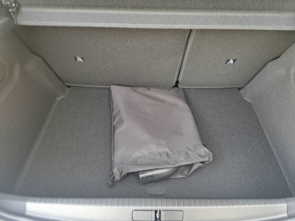 PEUGEOT 208 e-Allure 136cv-image-11
