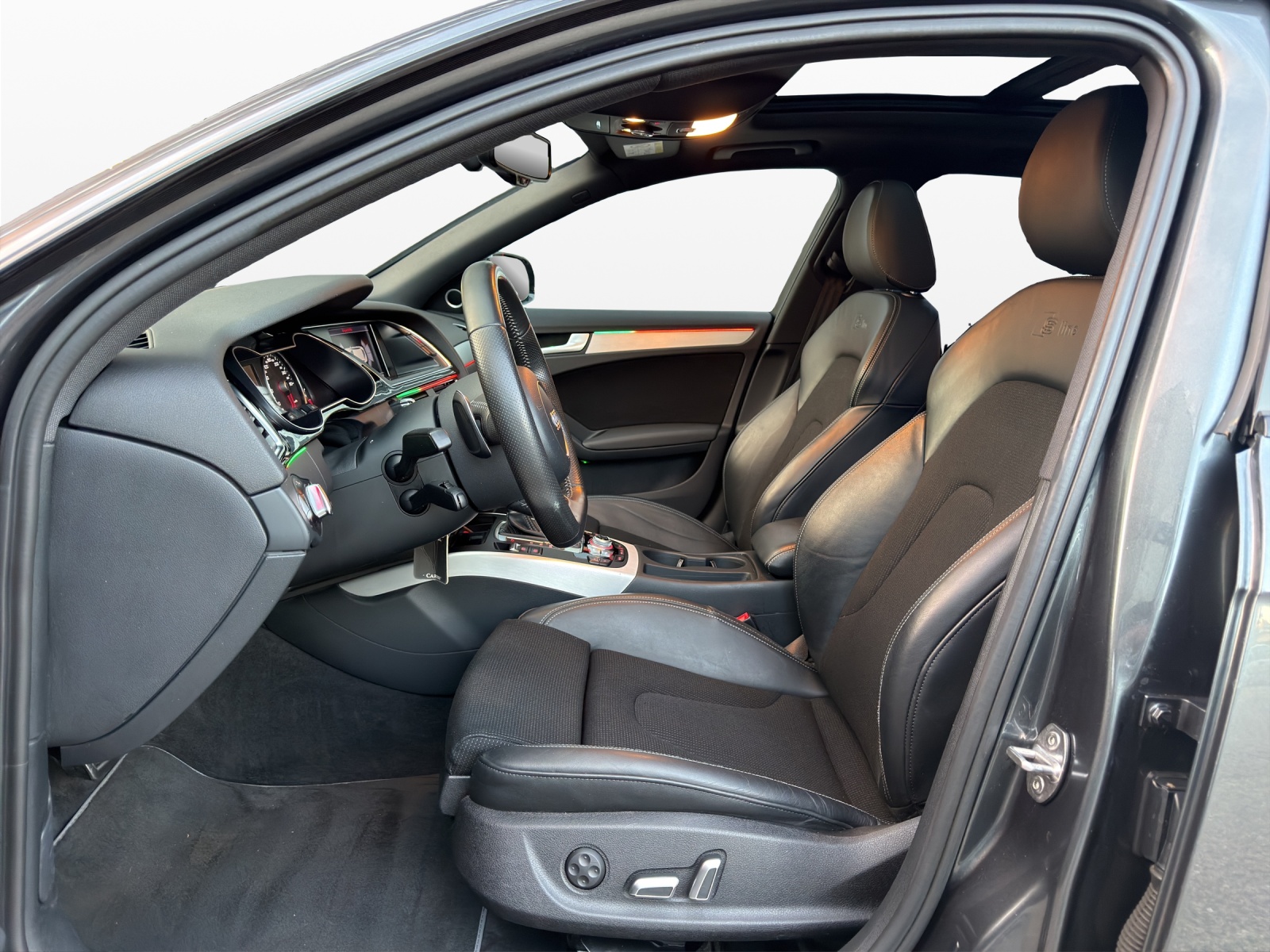 AUDI A4 Avant 1.8 TFSI multitronic-image-8