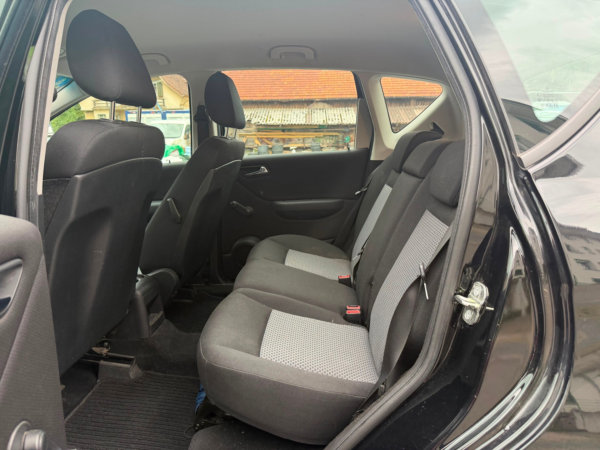 MERCEDES-BENZ A 170 Elégance Edition A-image-4