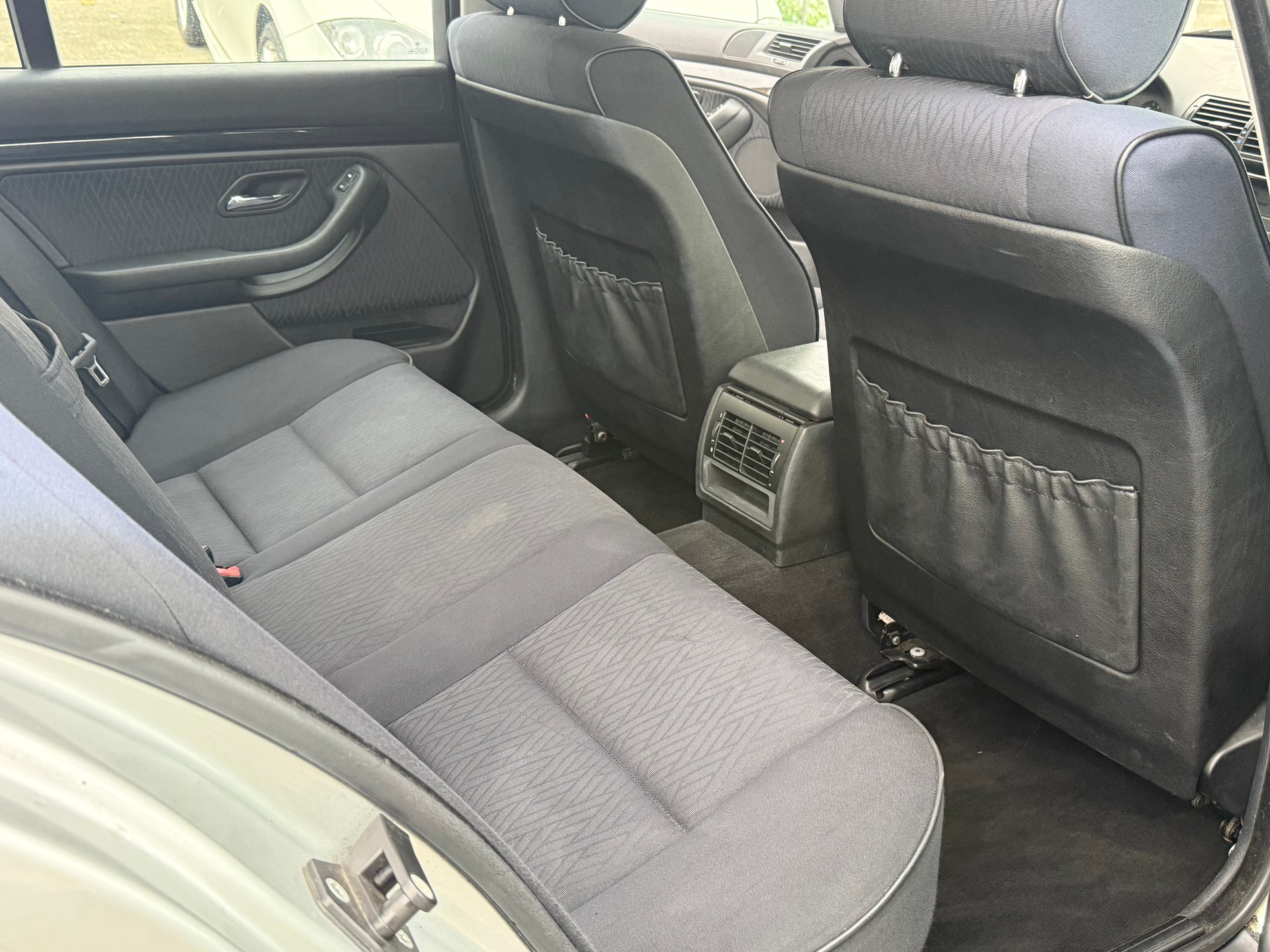 BMW 525d-image-10