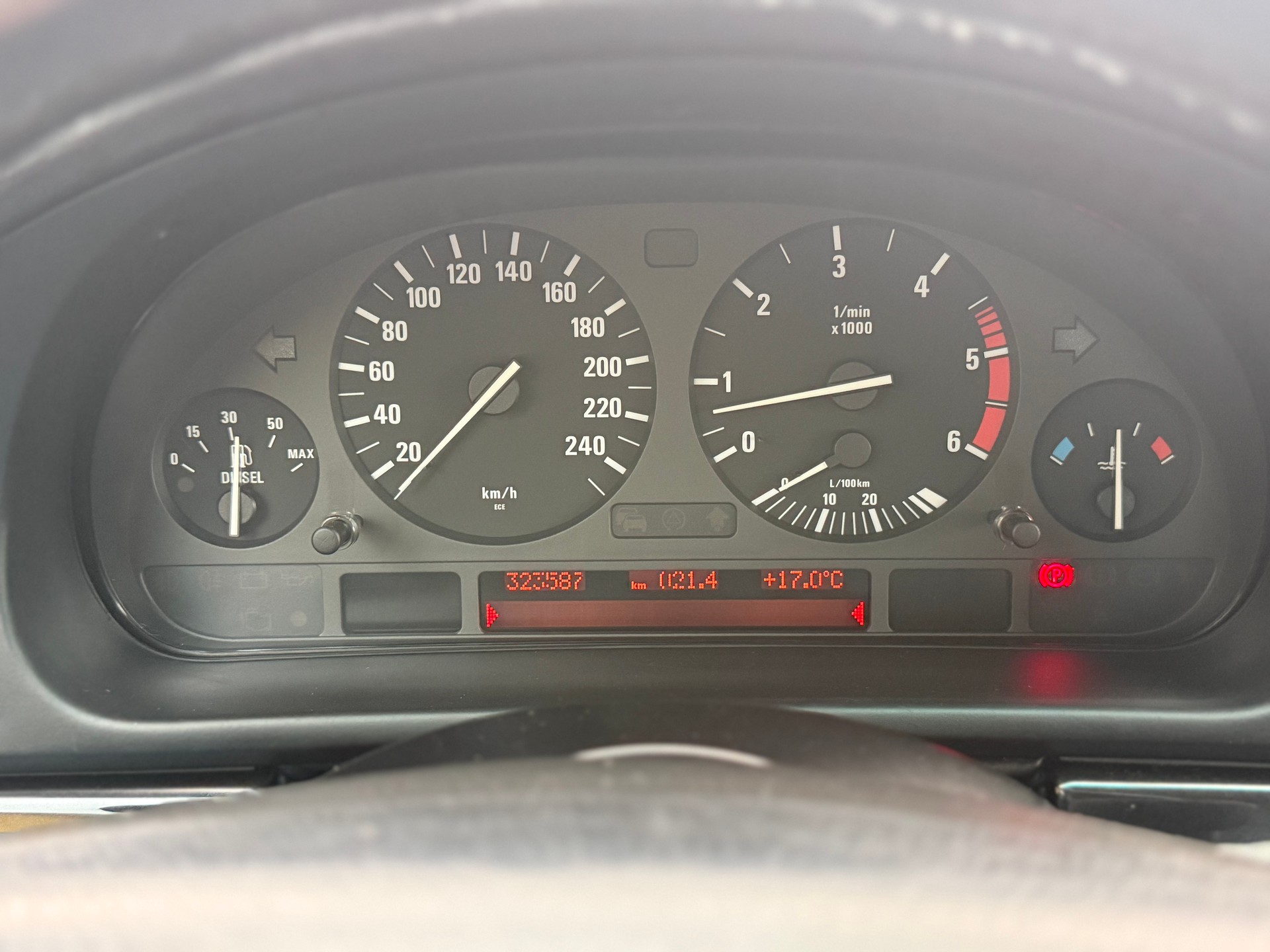 BMW 525d-image-12