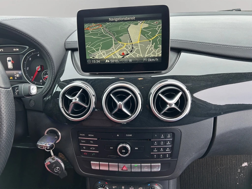 MERCEDES-BENZ B 220 CDI Swiss Star Edition Style 4Matic 7G-DCT-image-13
