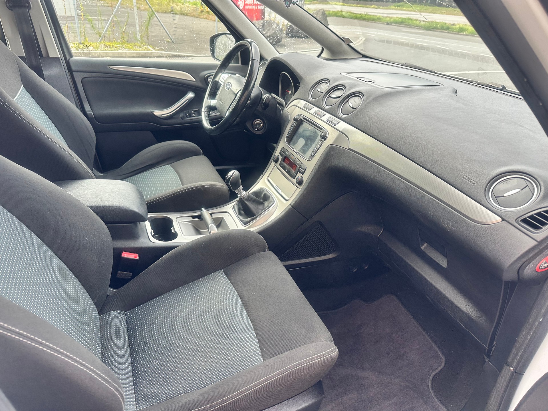 FORD S-Max 2.0 TDCi Titanium-image-14