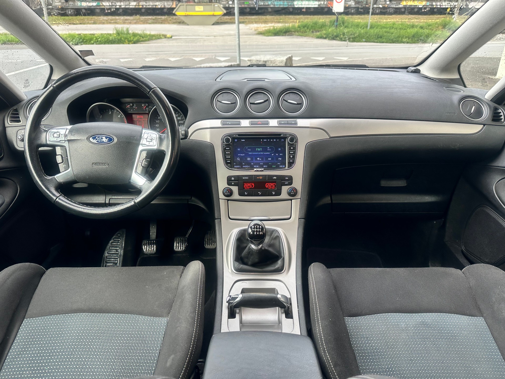 FORD S-Max 2.0 TDCi Titanium-image-9