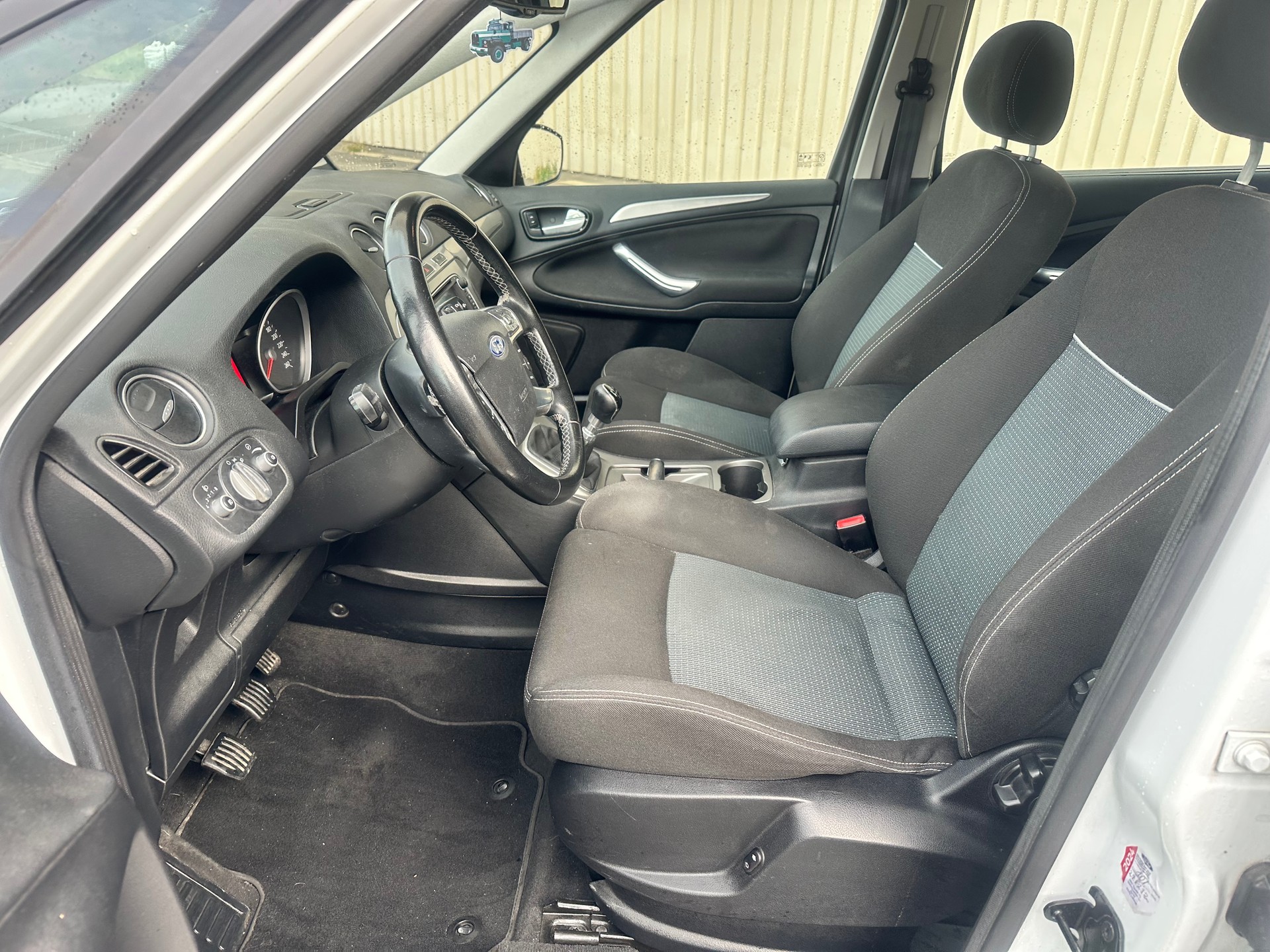 FORD S-Max 2.0 TDCi Titanium-image-11