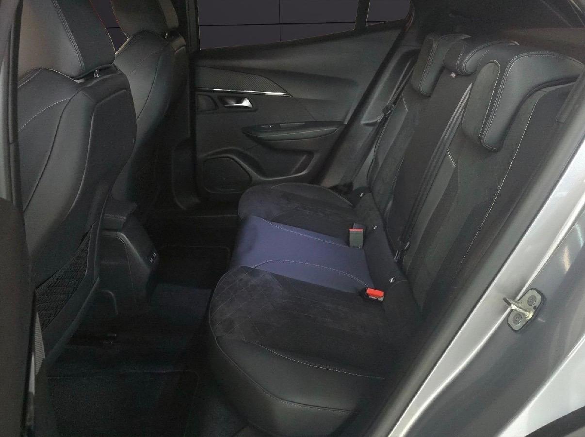 PEUGEOT 2008 1.5 BlueHDi GT Pack EAT8-image-11