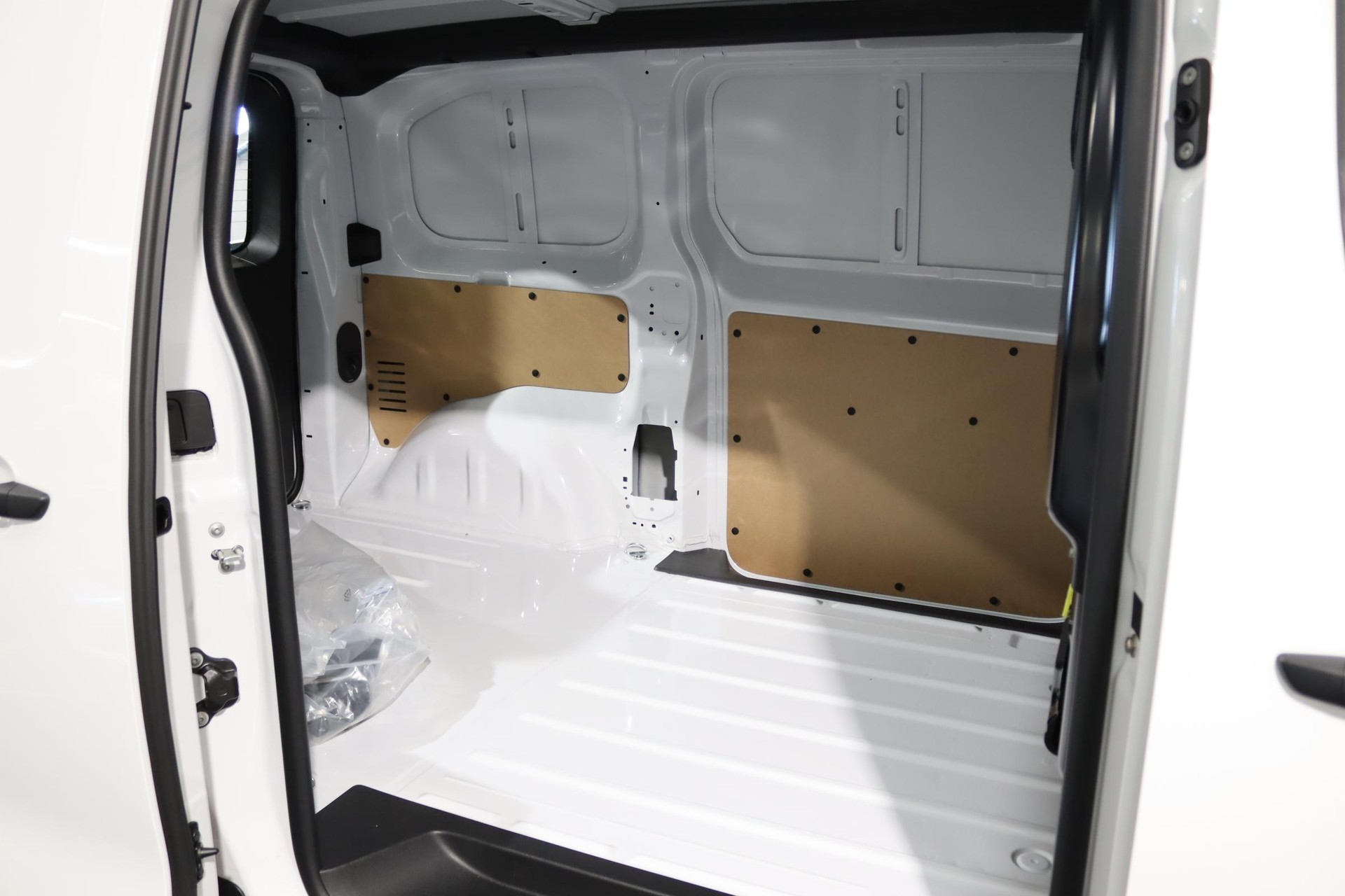 TOYOTA PROACE Van L1 1.5 D Active-image-9