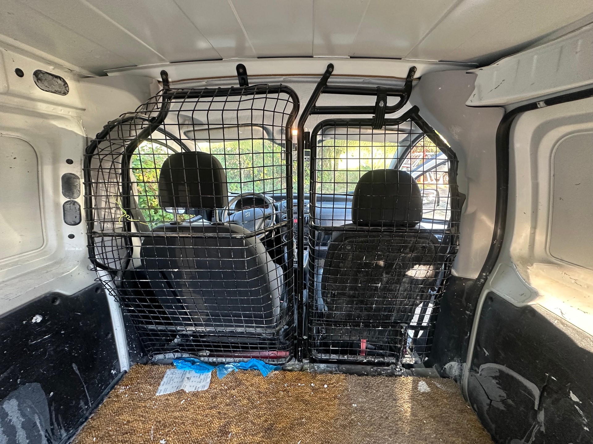 PEUGEOT Bipper 1.3 HDi-image-9