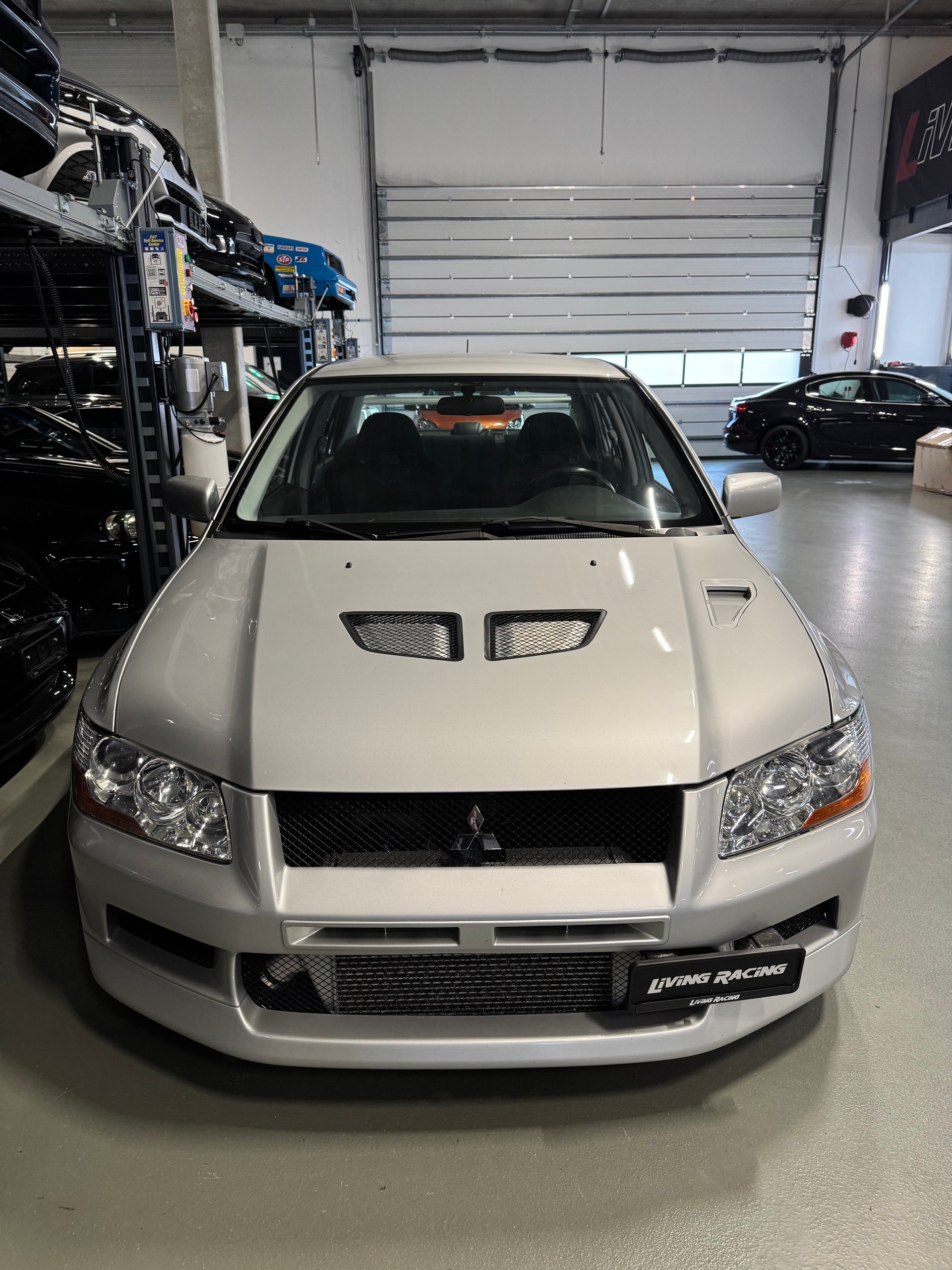 MITSUBISHI Lancer Evo VII RS2-image-4