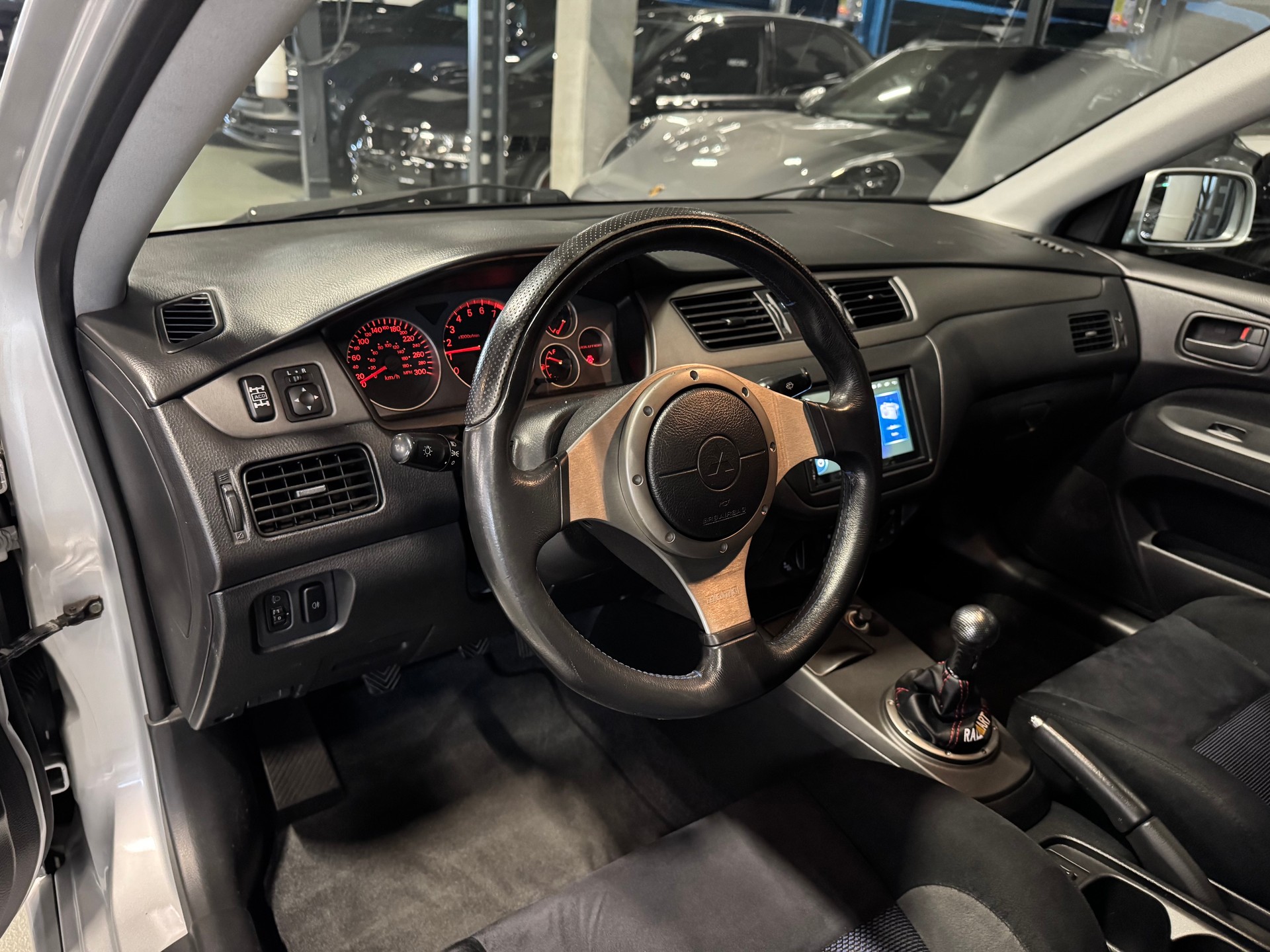 MITSUBISHI Lancer Evo VII RS2-image-5