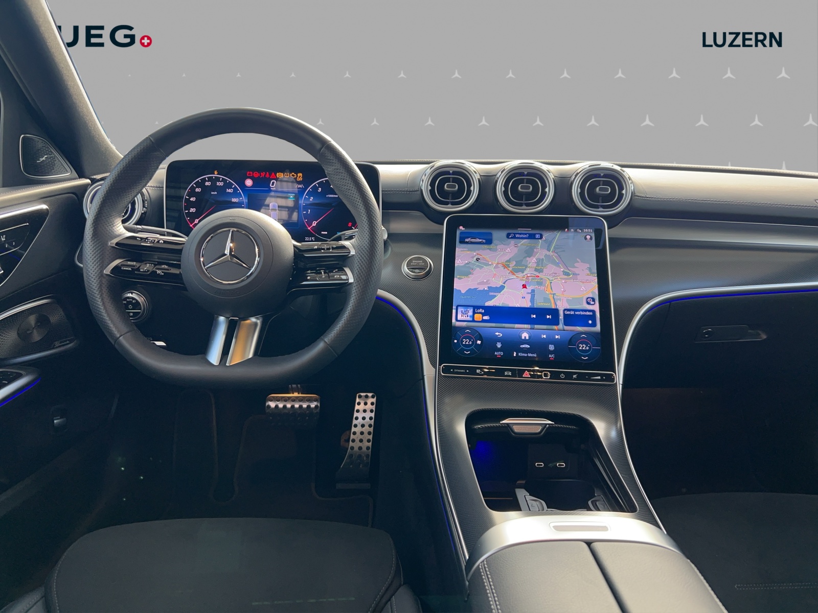 MERCEDES-BENZ C 300 4 Matic-image-8