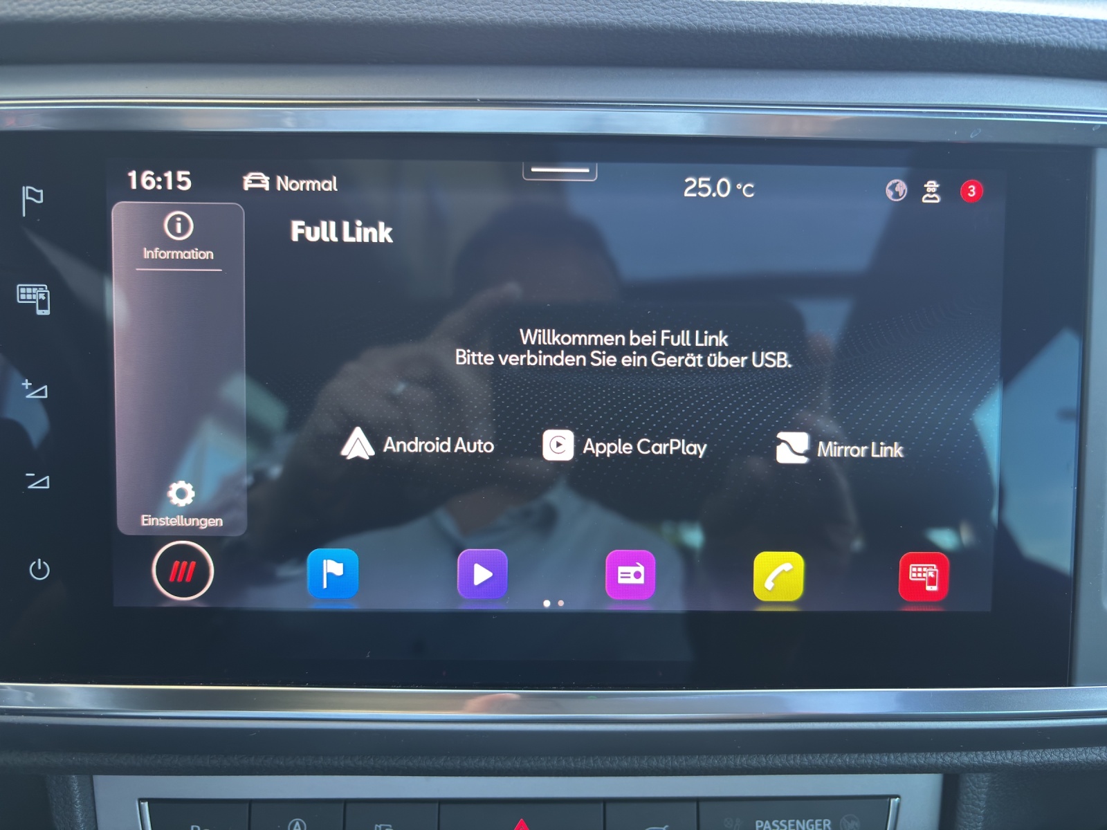 SEAT Ateca 2.0 TSI FR 4Drive DSG mit AHK, Panorama-Schiebe-/Ausstelldach & 360° Kamera-image-24