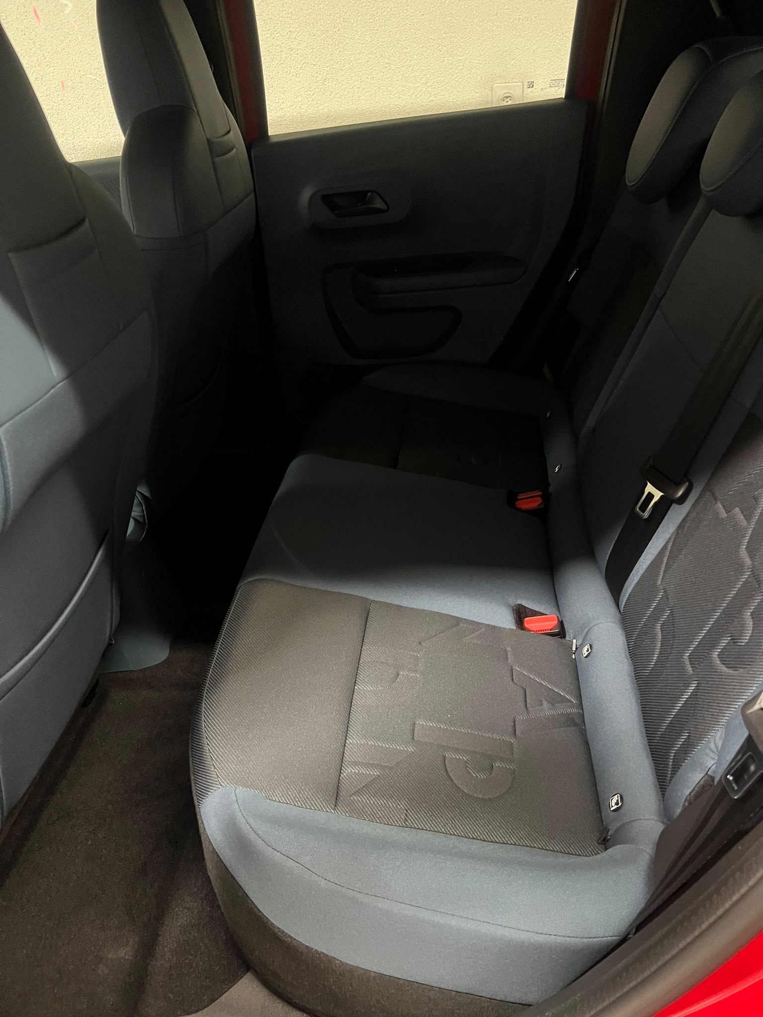 FIAT Grande Panda Elektro Red-image-7