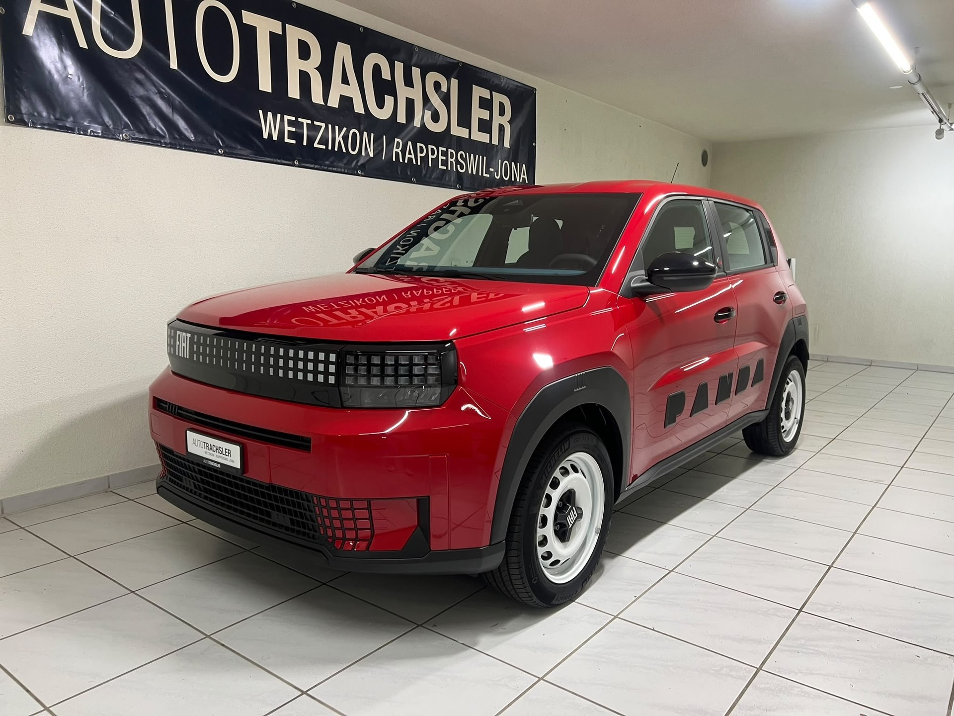 FIAT Grande Panda Elektro Red-image-1