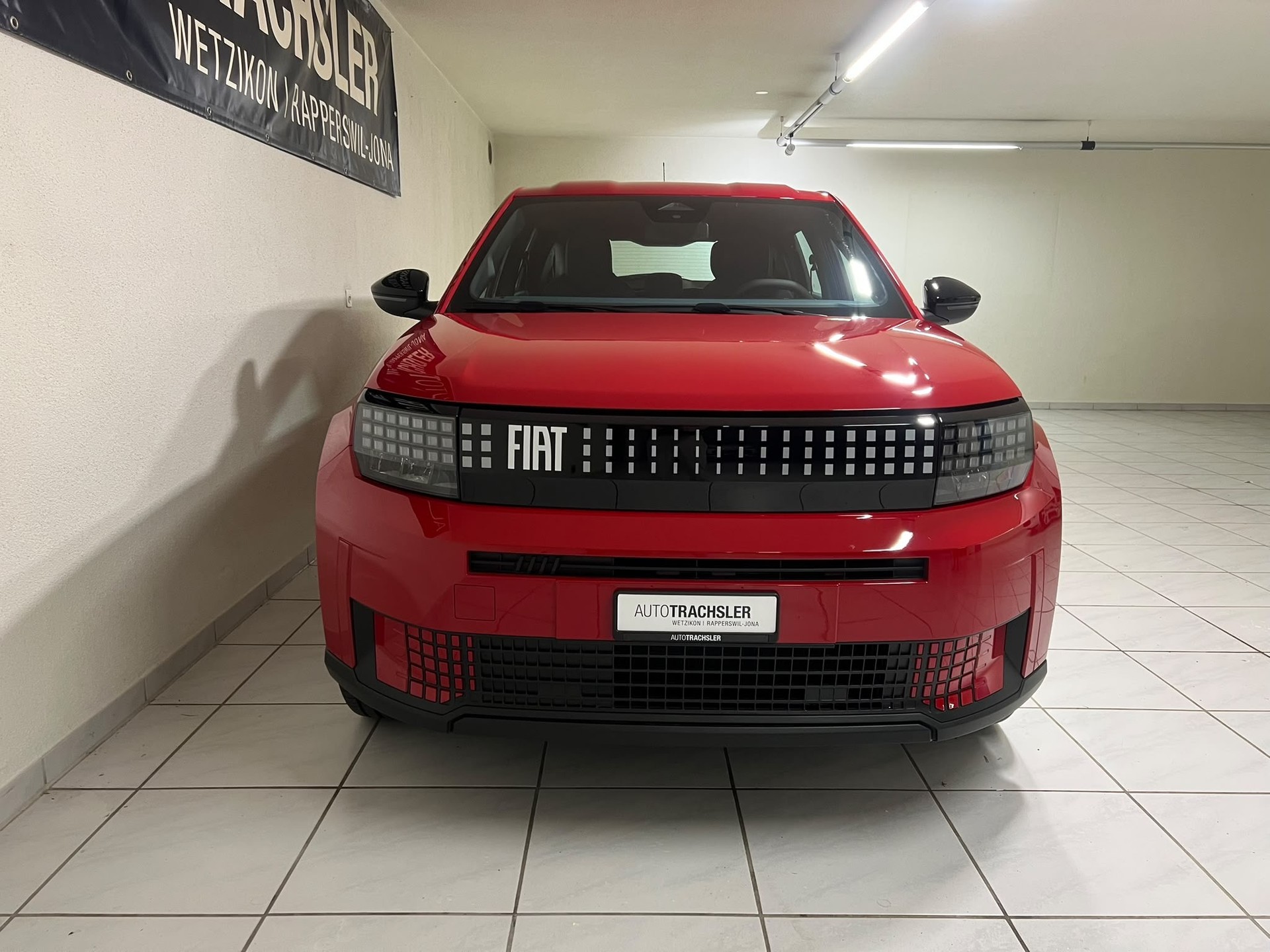 FIAT Grande Panda Elektro Red-image-3