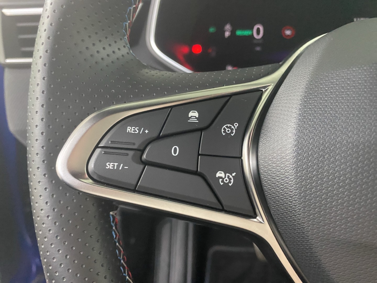 RENAULT Clio 1.6 E-Tech Esprit Alpine-image-12