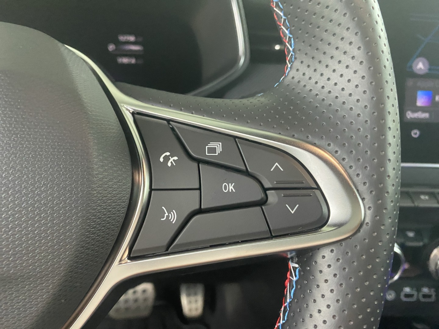 RENAULT Clio 1.6 E-Tech Esprit Alpine-image-11