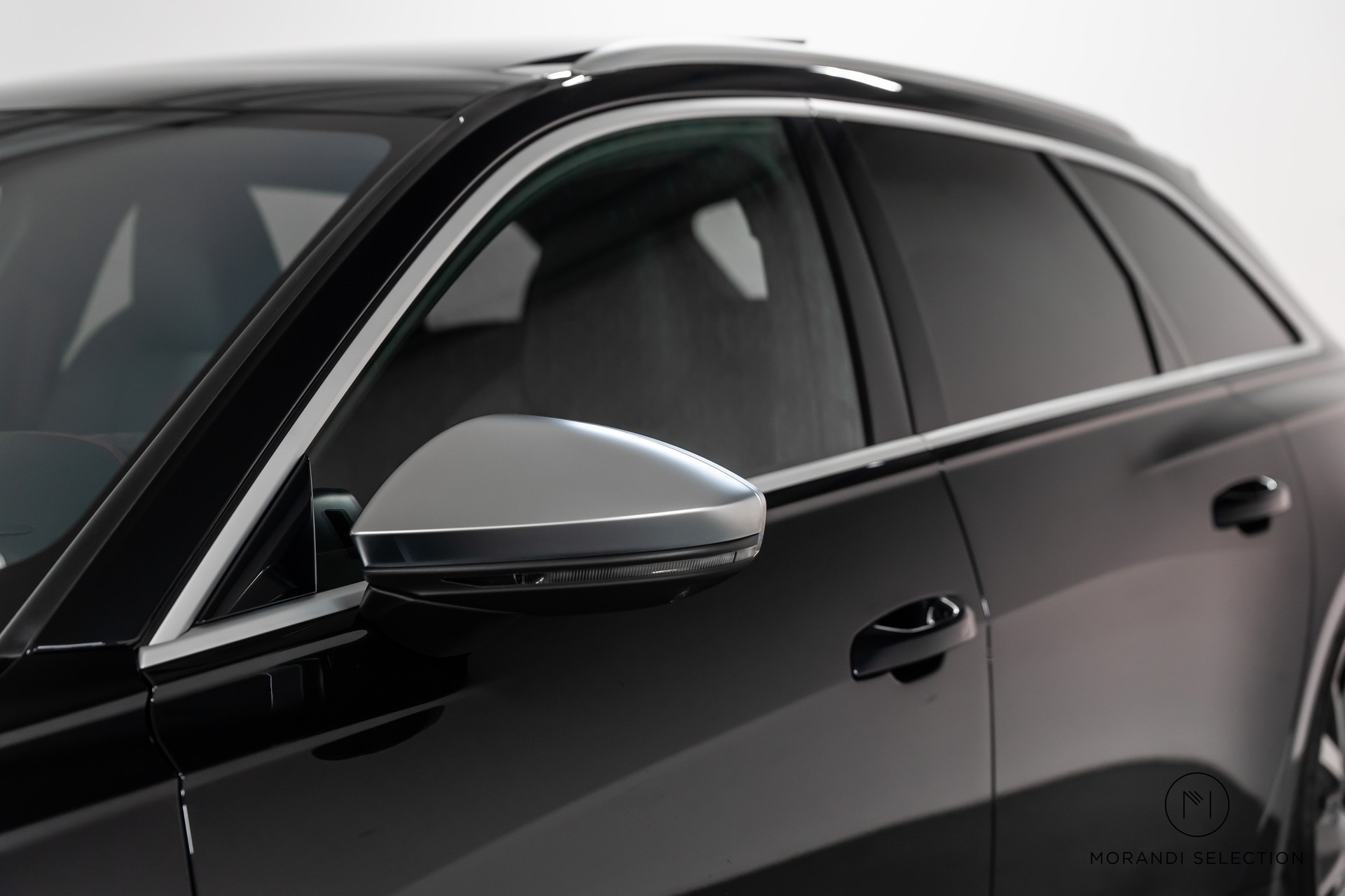 AUDI RS6 Avant 4.0 V8 TFSI quattro T-Tronic-image-6