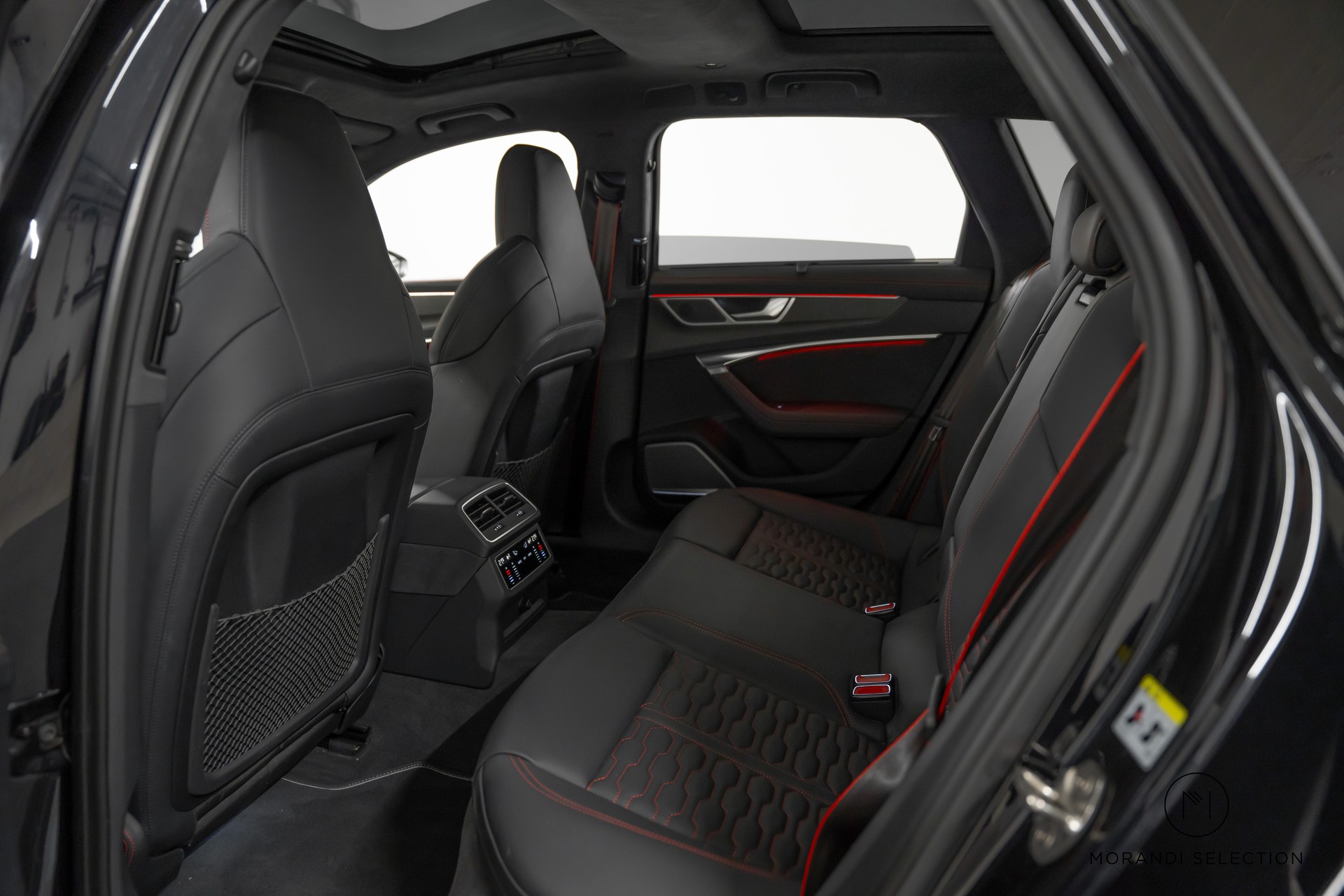 AUDI RS6 Avant 4.0 V8 TFSI quattro T-Tronic-image-15
