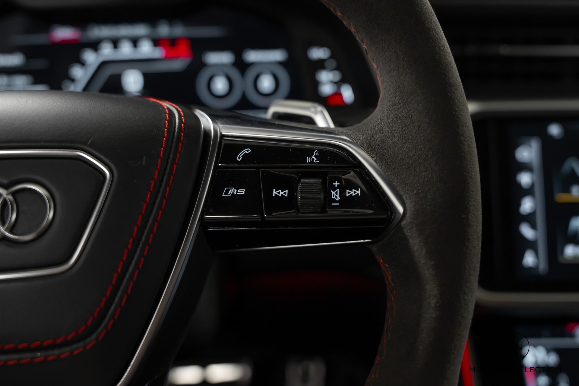 AUDI RS6 Avant 4.0 V8 TFSI quattro T-Tronic-image-27