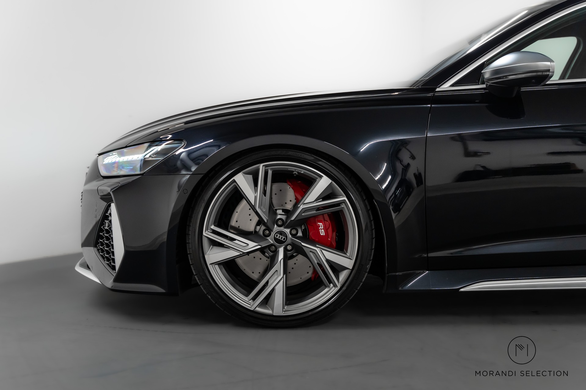 AUDI RS6 Avant 4.0 V8 TFSI quattro T-Tronic-image-2