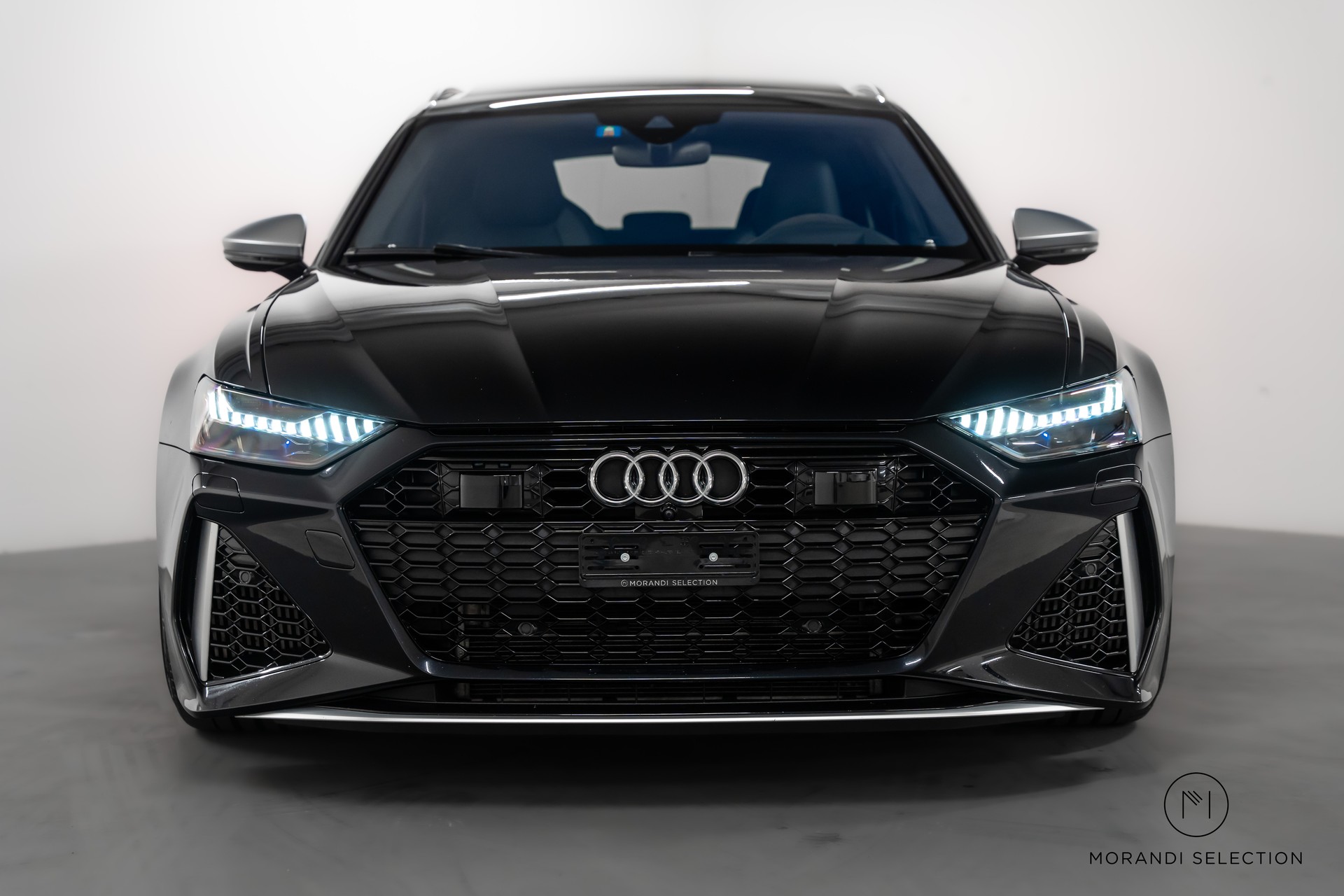 AUDI RS6 Avant 4.0 V8 TFSI quattro T-Tronic-image-3