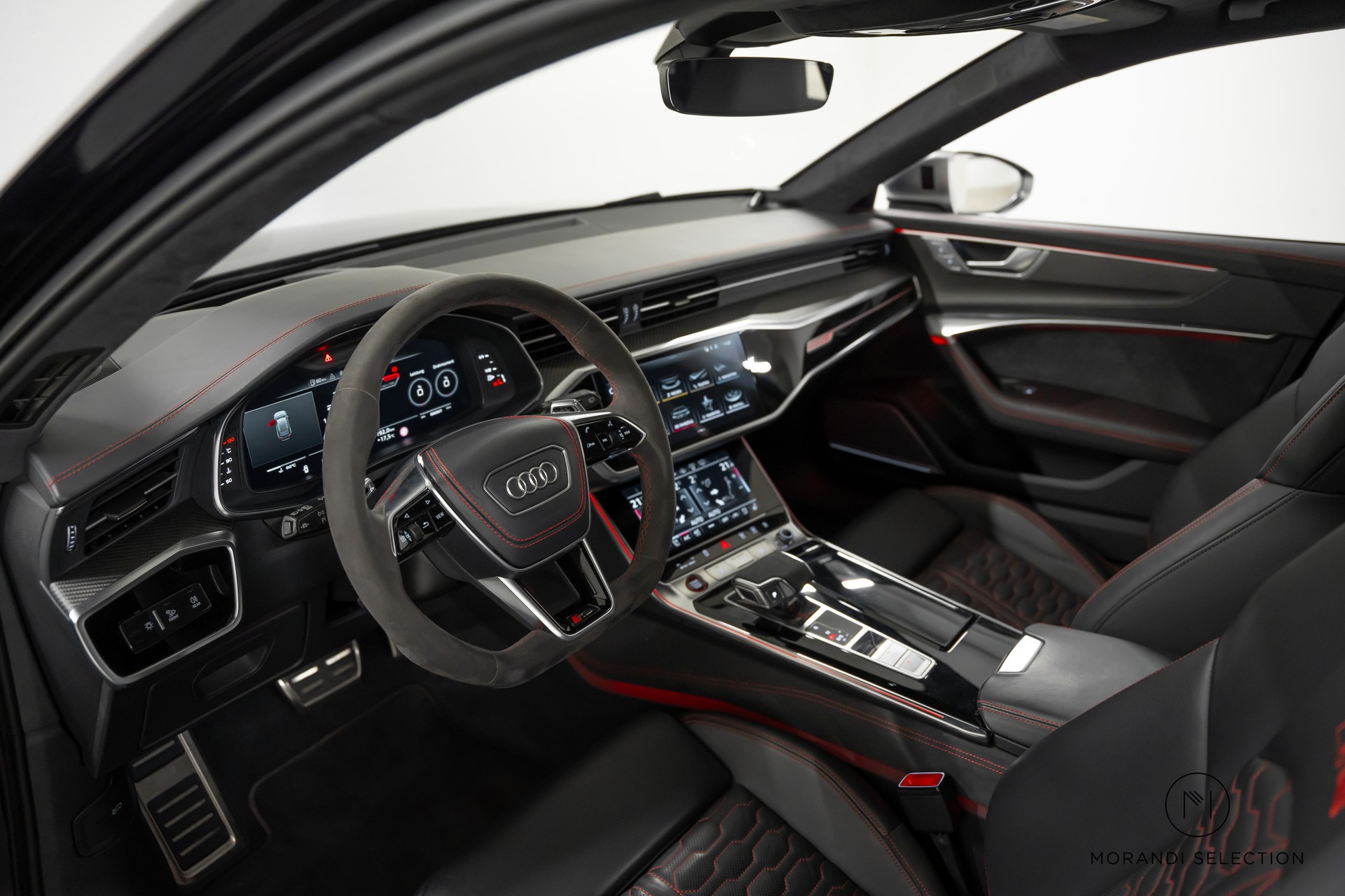 AUDI RS6 Avant 4.0 V8 TFSI quattro T-Tronic-image-12