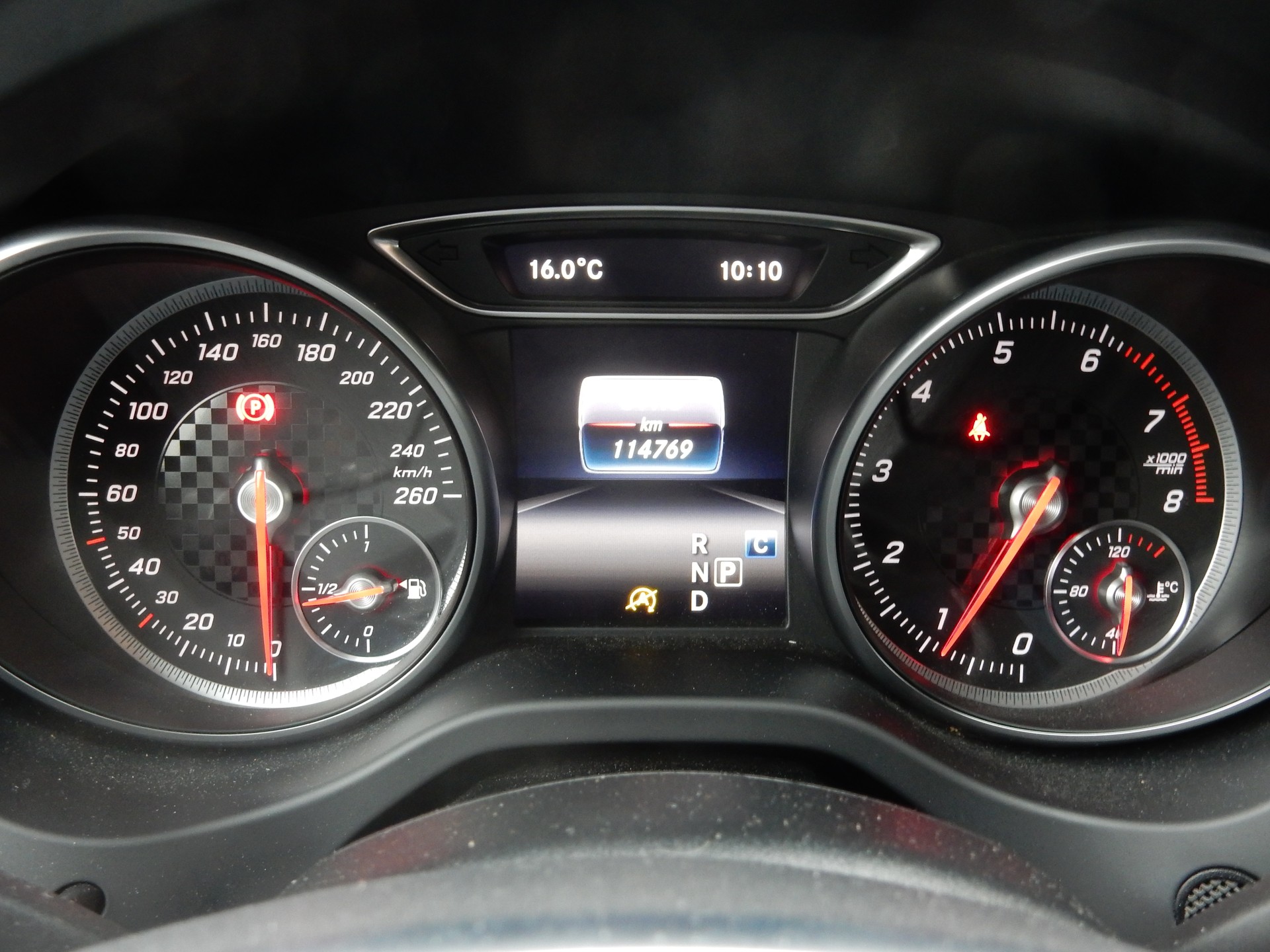 MERCEDES-BENZ A 250 Sport 4Matic 7G-DCT-image-8