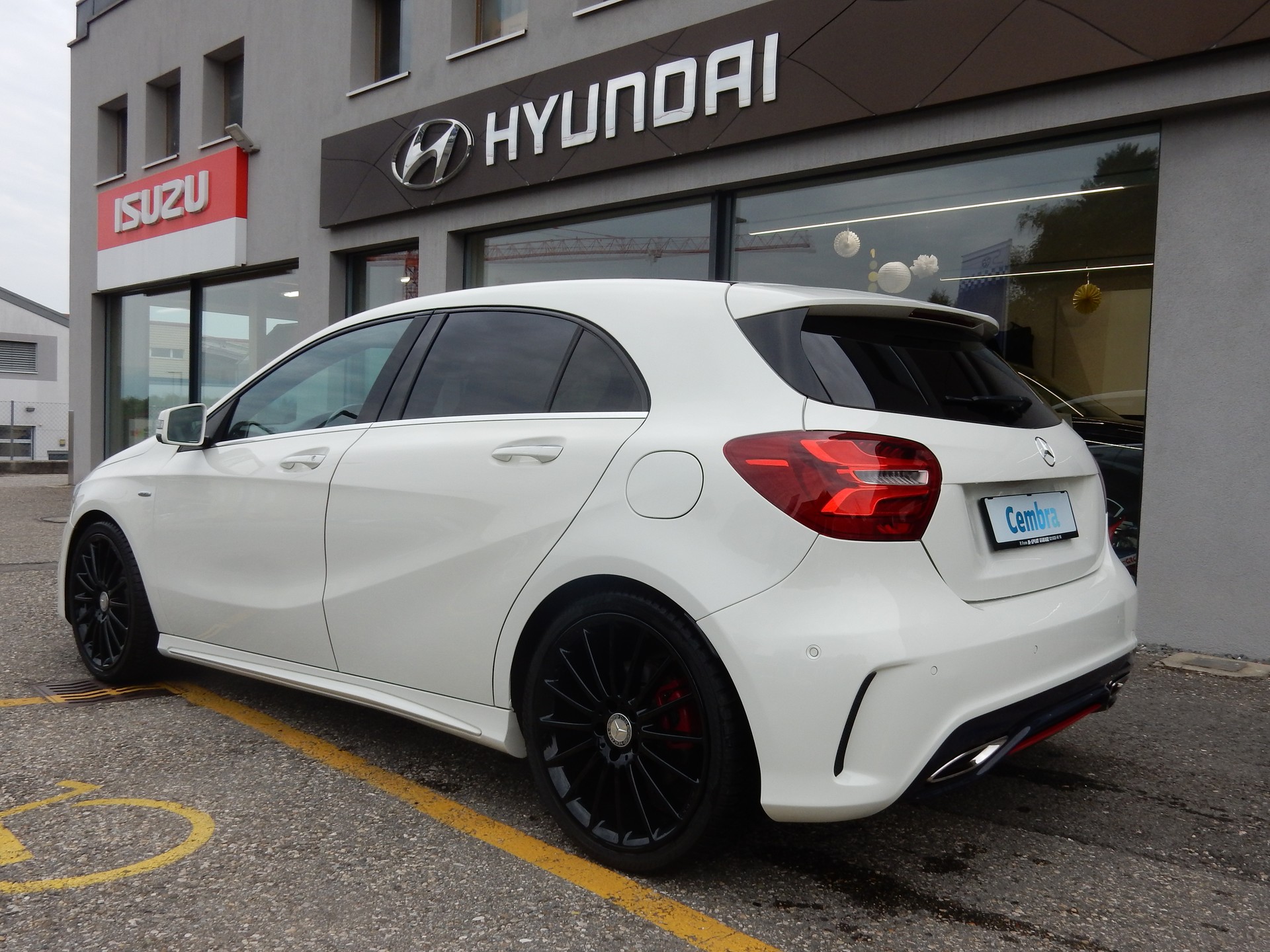 MERCEDES-BENZ A 250 Sport 4Matic 7G-DCT-image-4