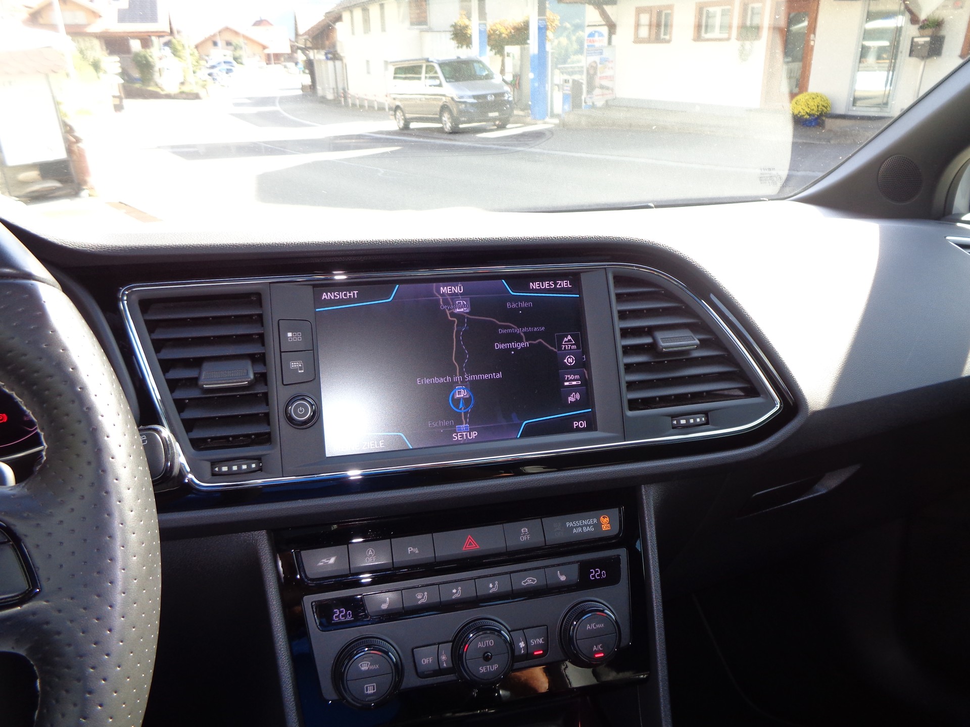 SEAT Leon 2.0 TSI SWISS Cupra 290 DSG-image-13