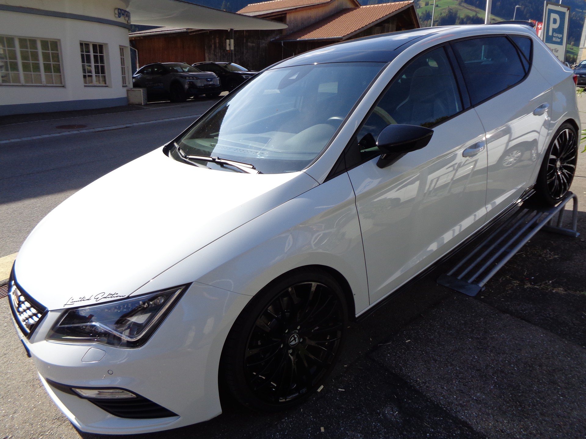 SEAT Leon 2.0 TSI SWISS Cupra 290 DSG-image-10
