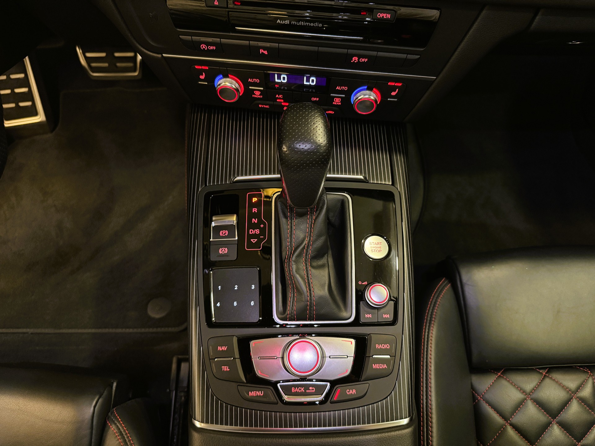 AUDI A6 Limousine 3.0 BiTDI V6 quattro competition tiptronic-image-16