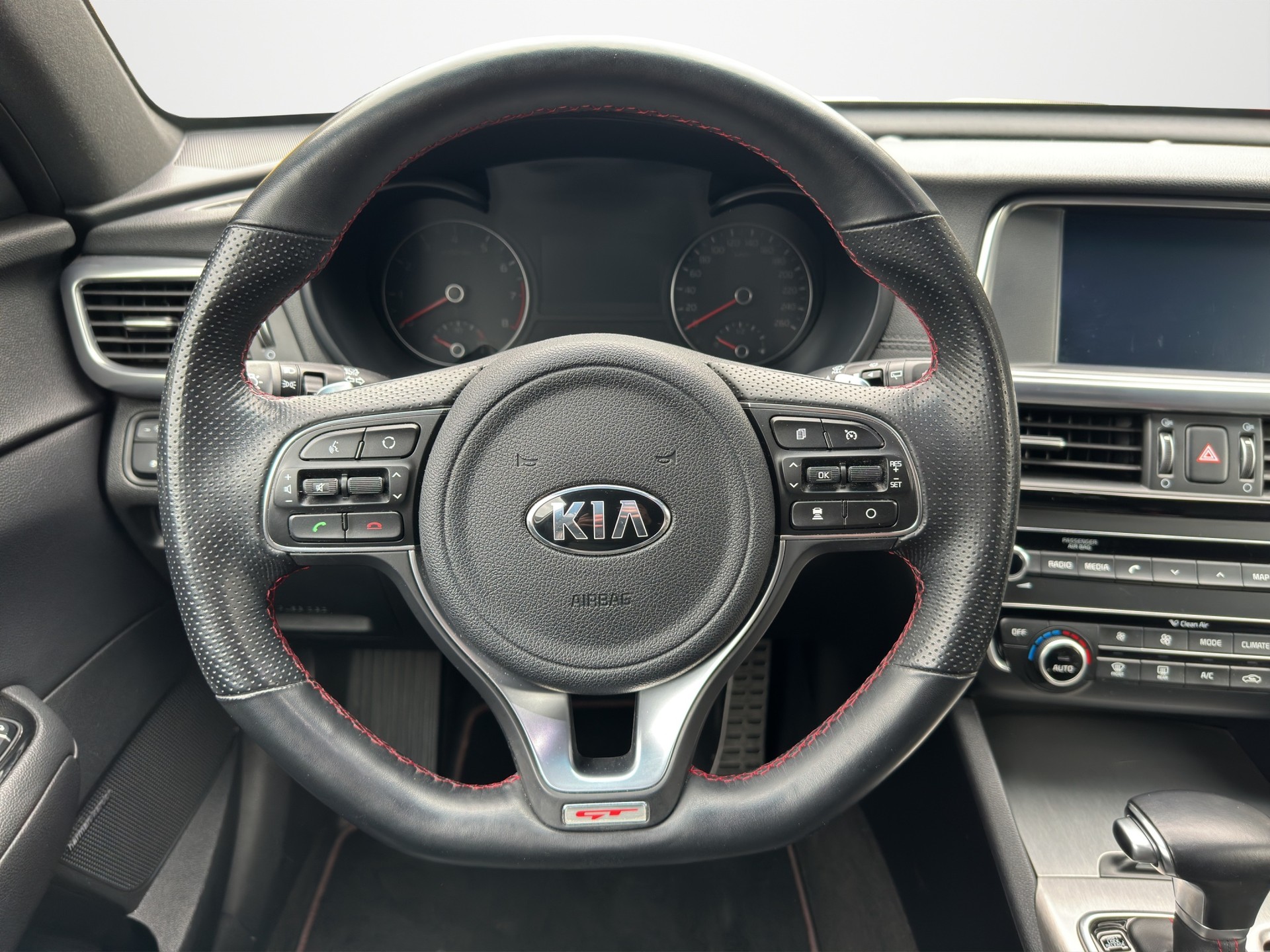 KIA Optima SW 2.0 T-GDI Style GT Automat-image-9