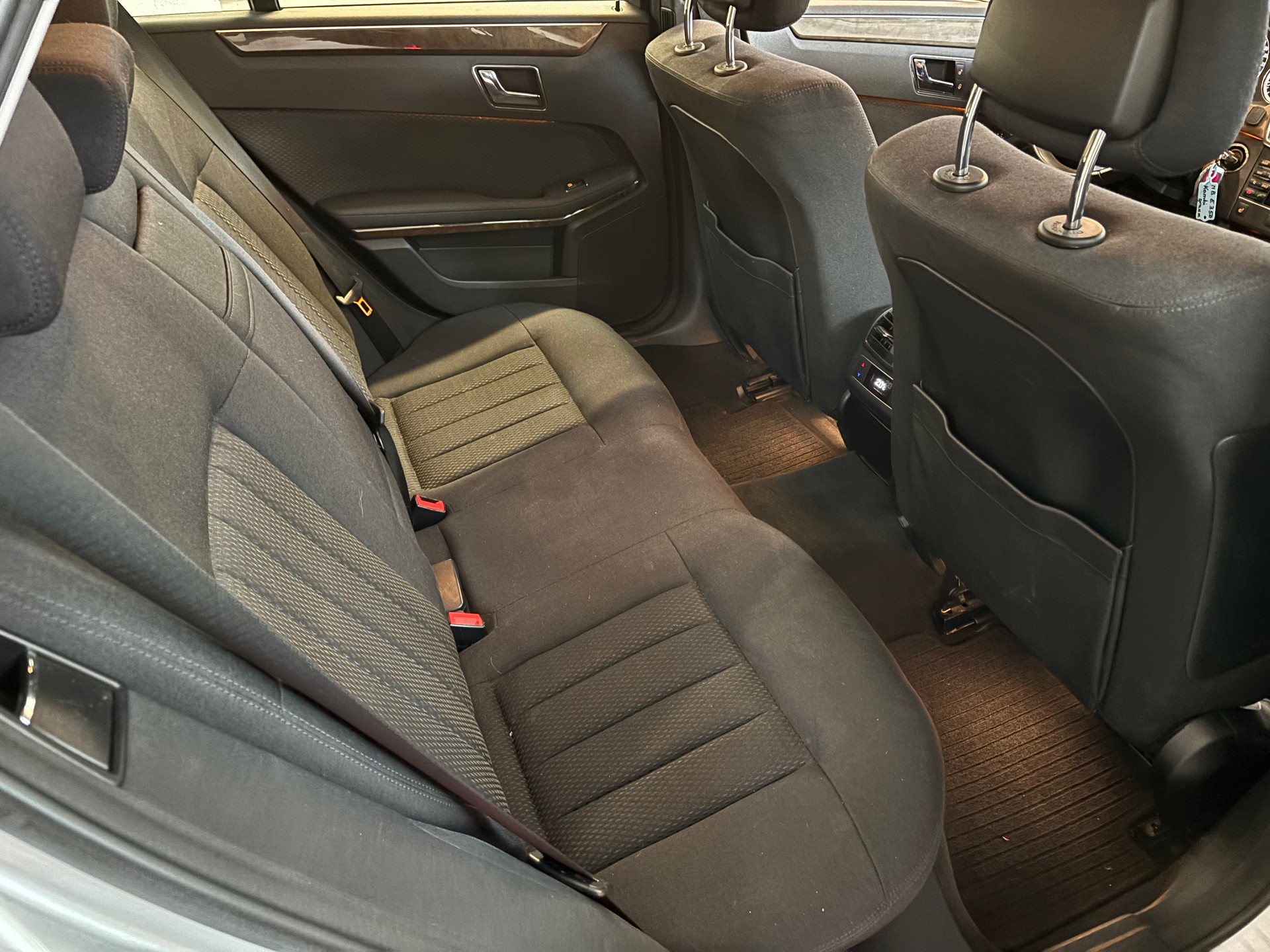 MERCEDES-BENZ E 350 Elégance 4Matic 7G-Tronic-image-8