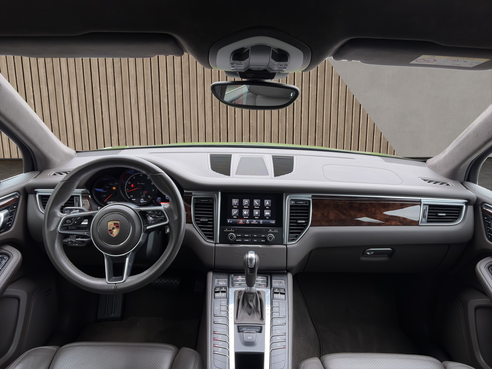 PORSCHE Macan Turbo PDK / 8 Fach!-image-10