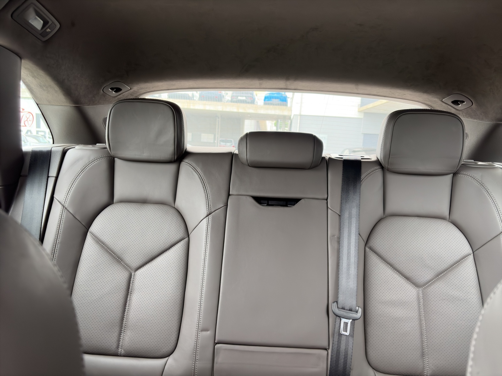PORSCHE Macan Turbo PDK / 8 Fach!-image-13