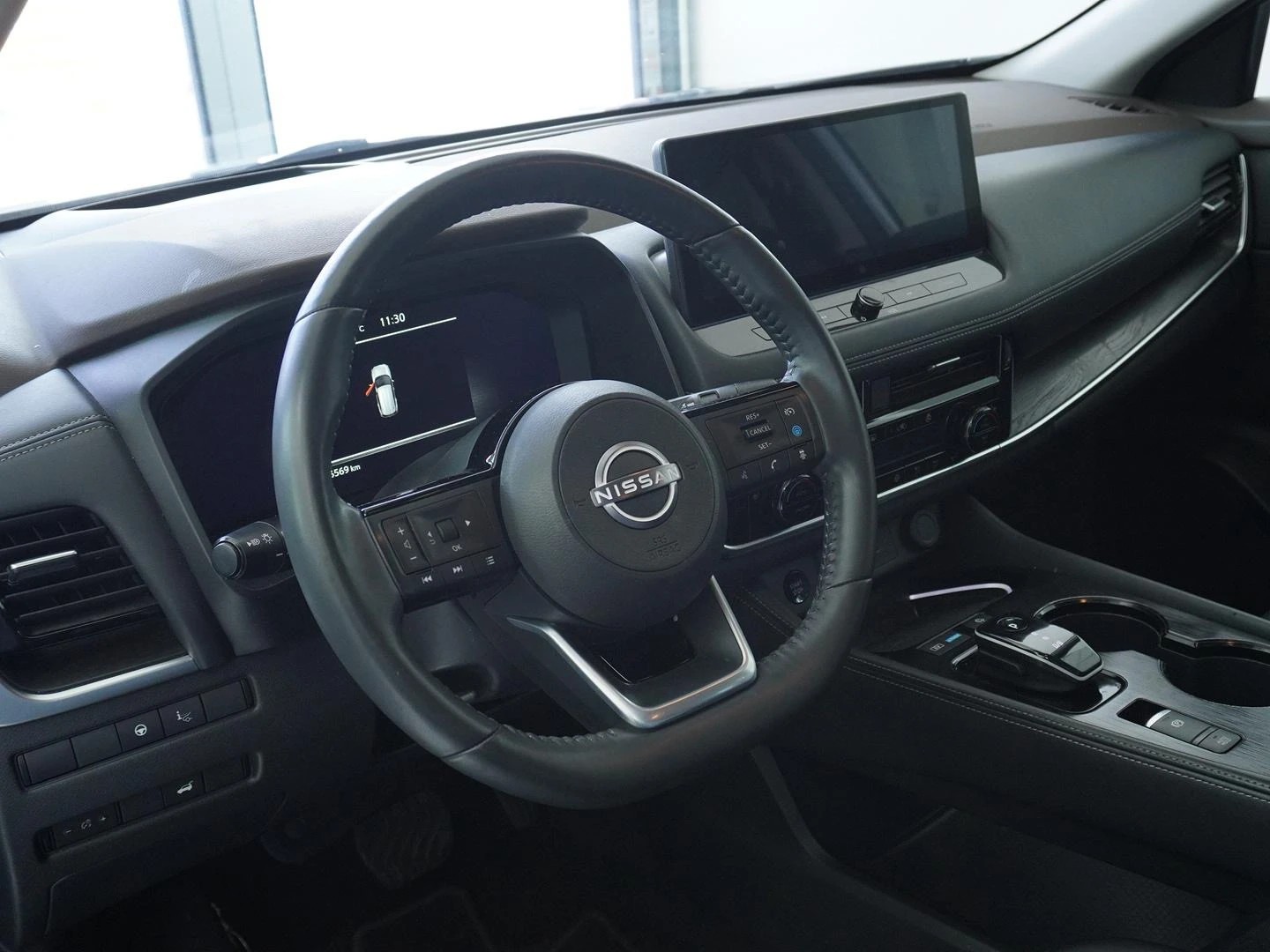NISSAN X-Trail 1.5 VC-T e-Power 4WD 7 Sitze Tekna+-image-2