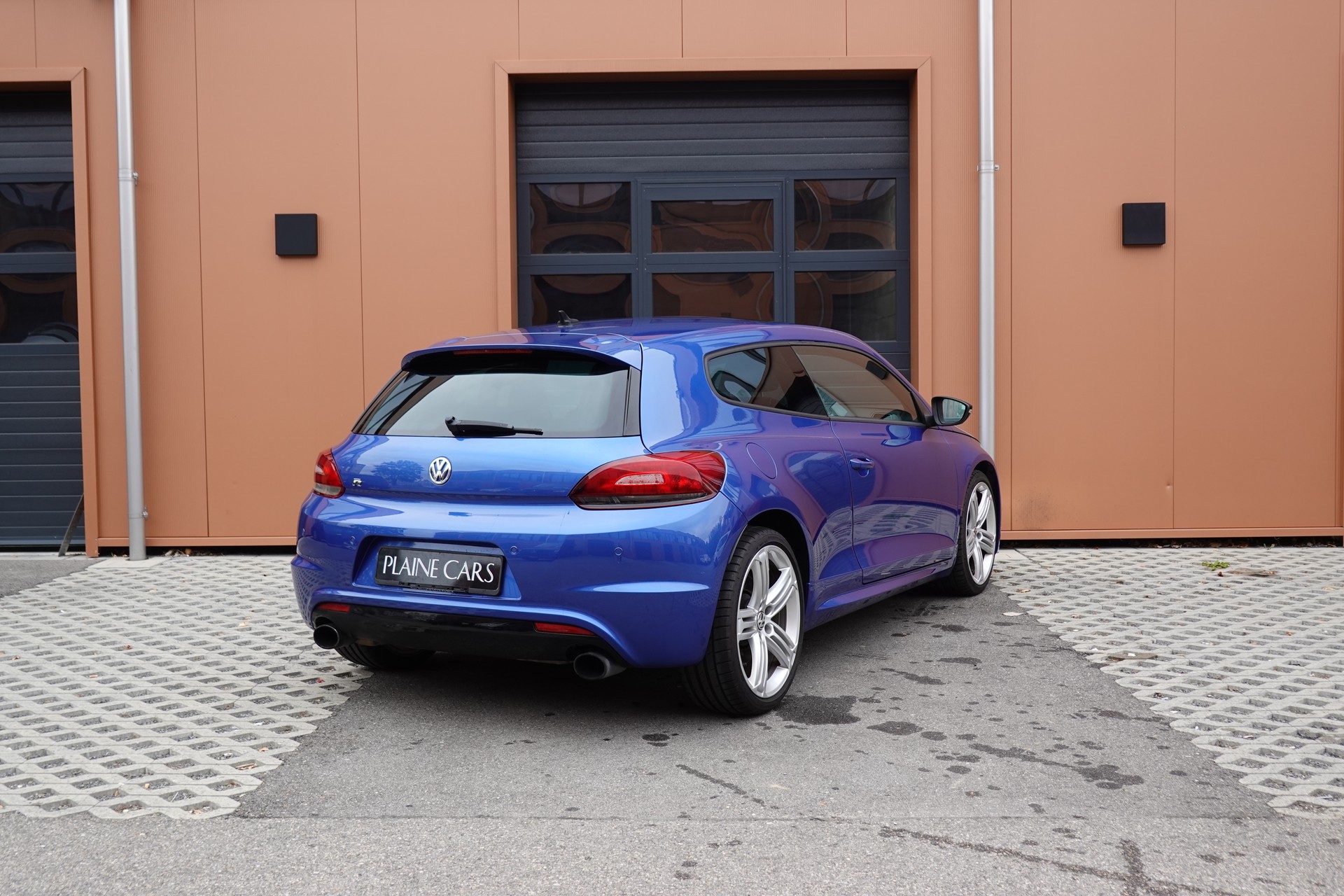 VW Scirocco 2.0 TSI R DSG "* CH Auto * Tempomat * Capteurs * Toit Ouvrant * Jantes 19 * Phares Xenon *"-image-7